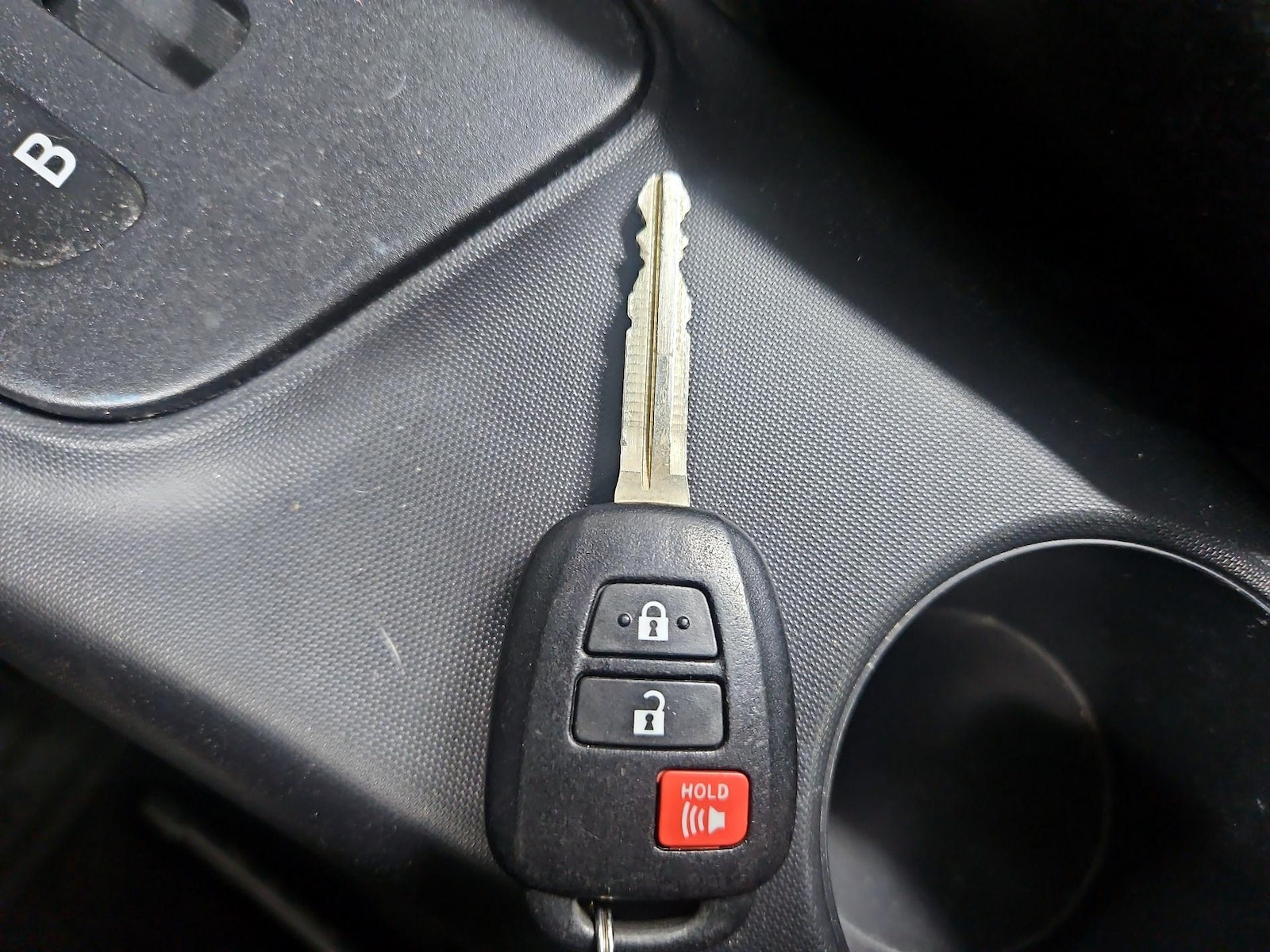 2014 Scion iQ 10 Series - Photo 22