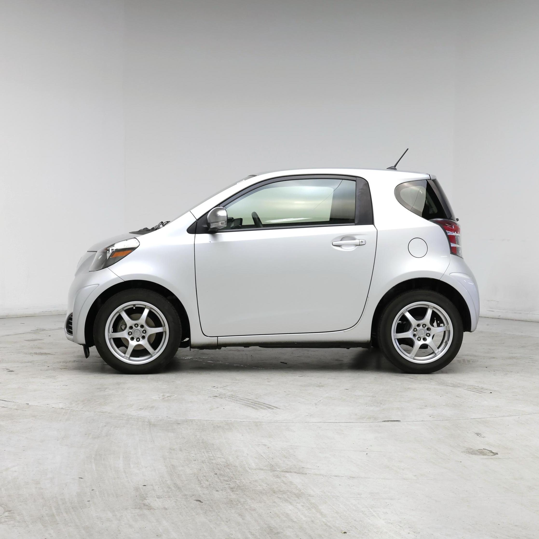 Thumbnail: 2014 Scion iQ - 3