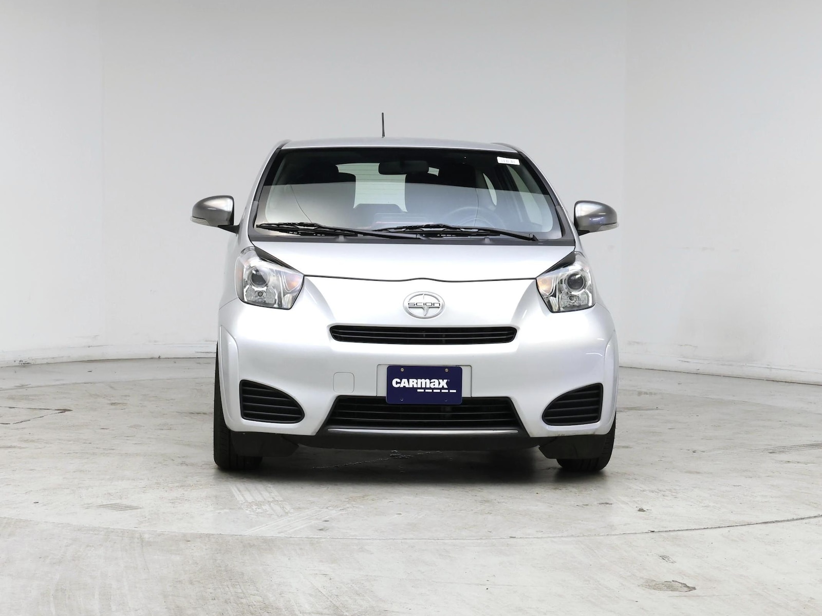 2014 Scion iQ 10 Series - Photo 6