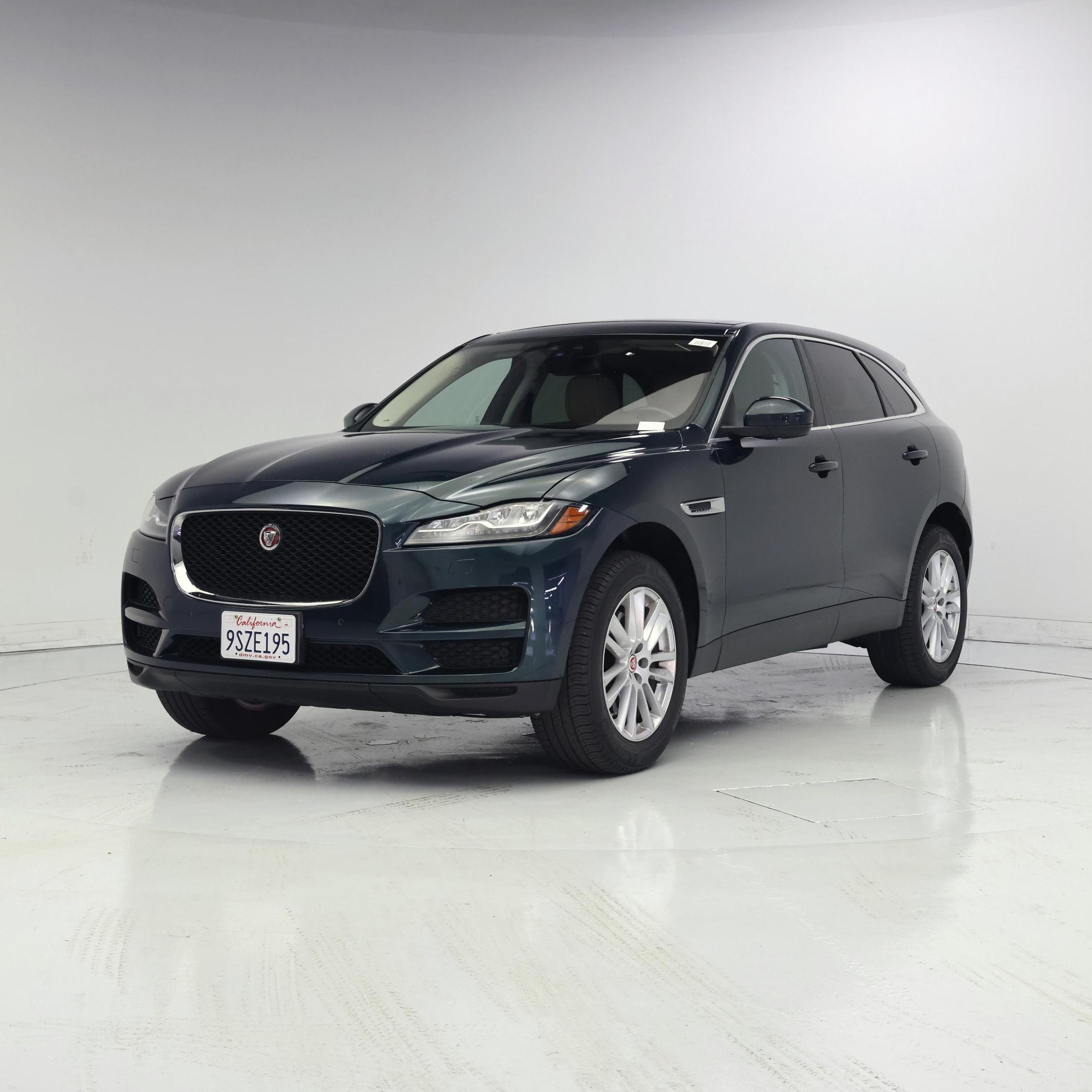 Thumbnail: 2017 Jaguar F-Pace - 4
