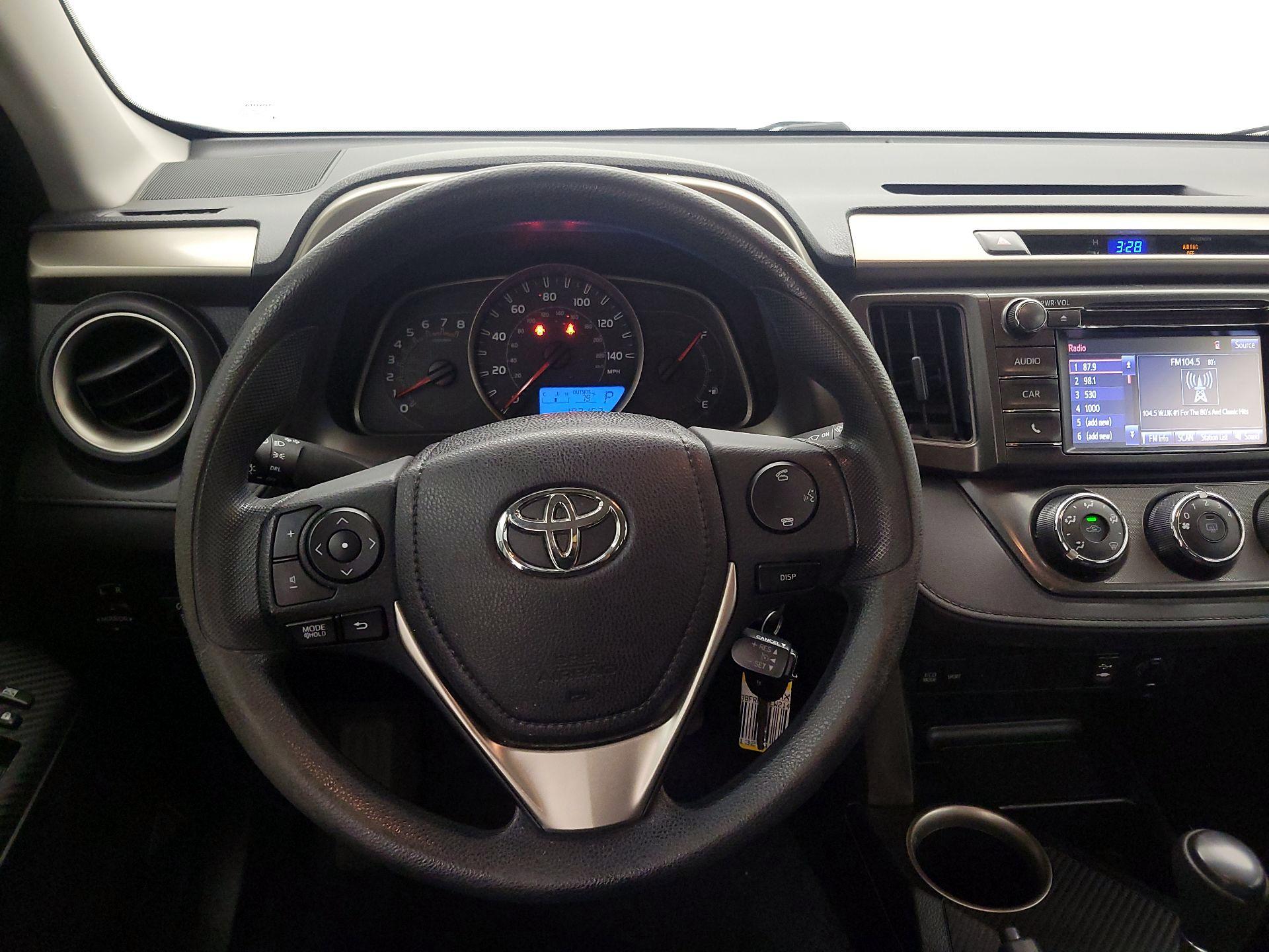 Thumbnail: 2014 Toyota RAV4 - 10