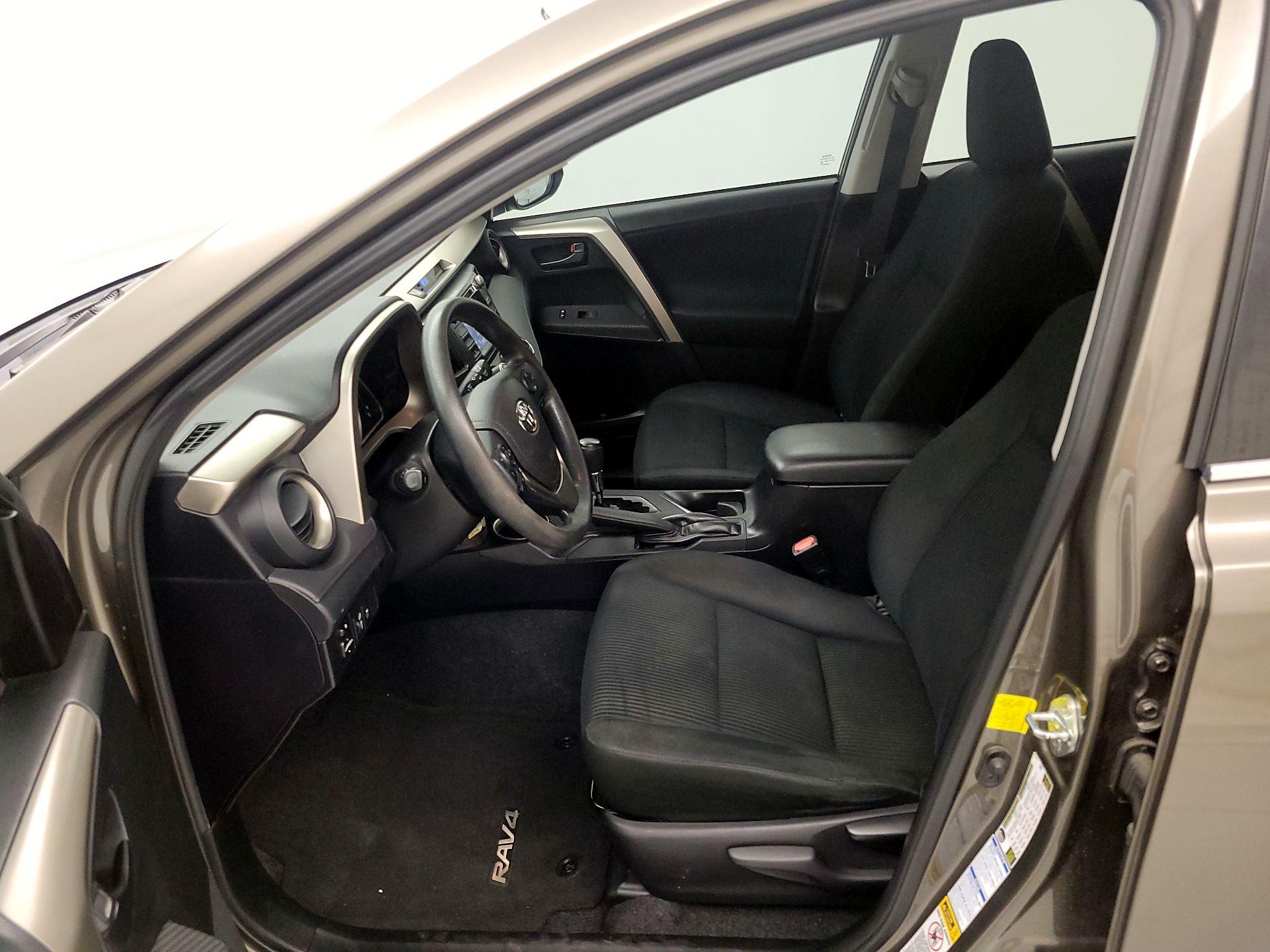 Thumbnail: 2014 Toyota RAV4 - 11