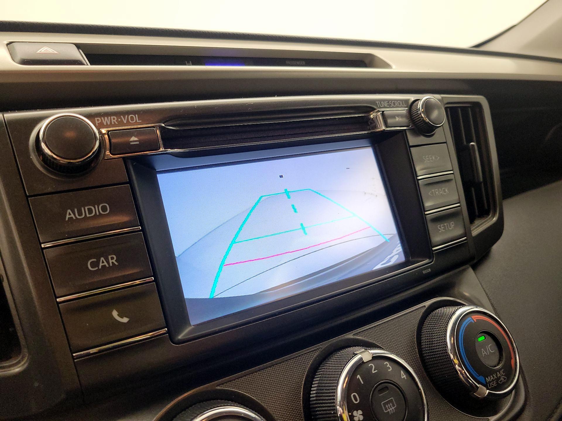 Thumbnail: 2014 Toyota RAV4 - 14