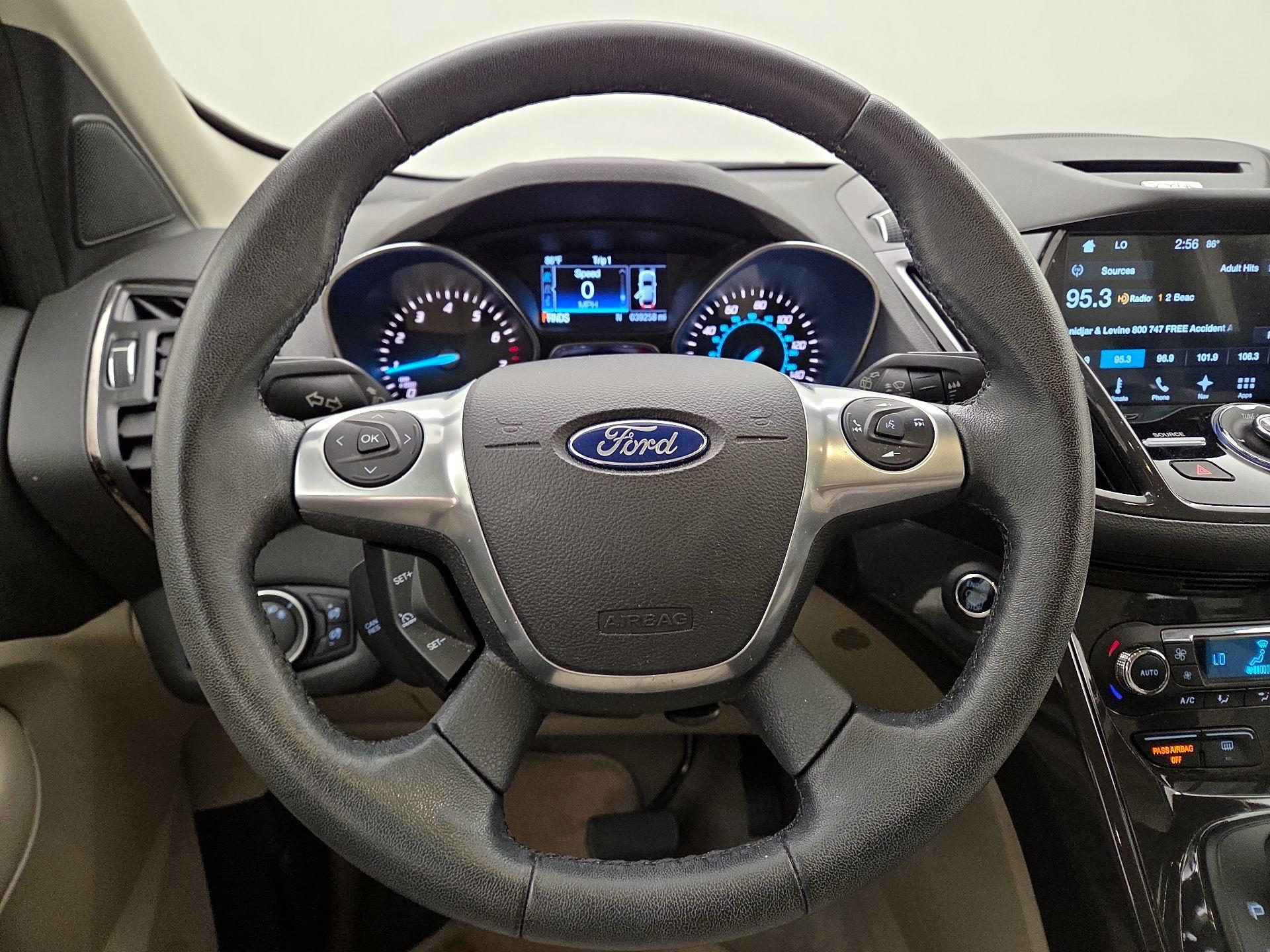 Thumbnail: 2016 Ford Escape - 10