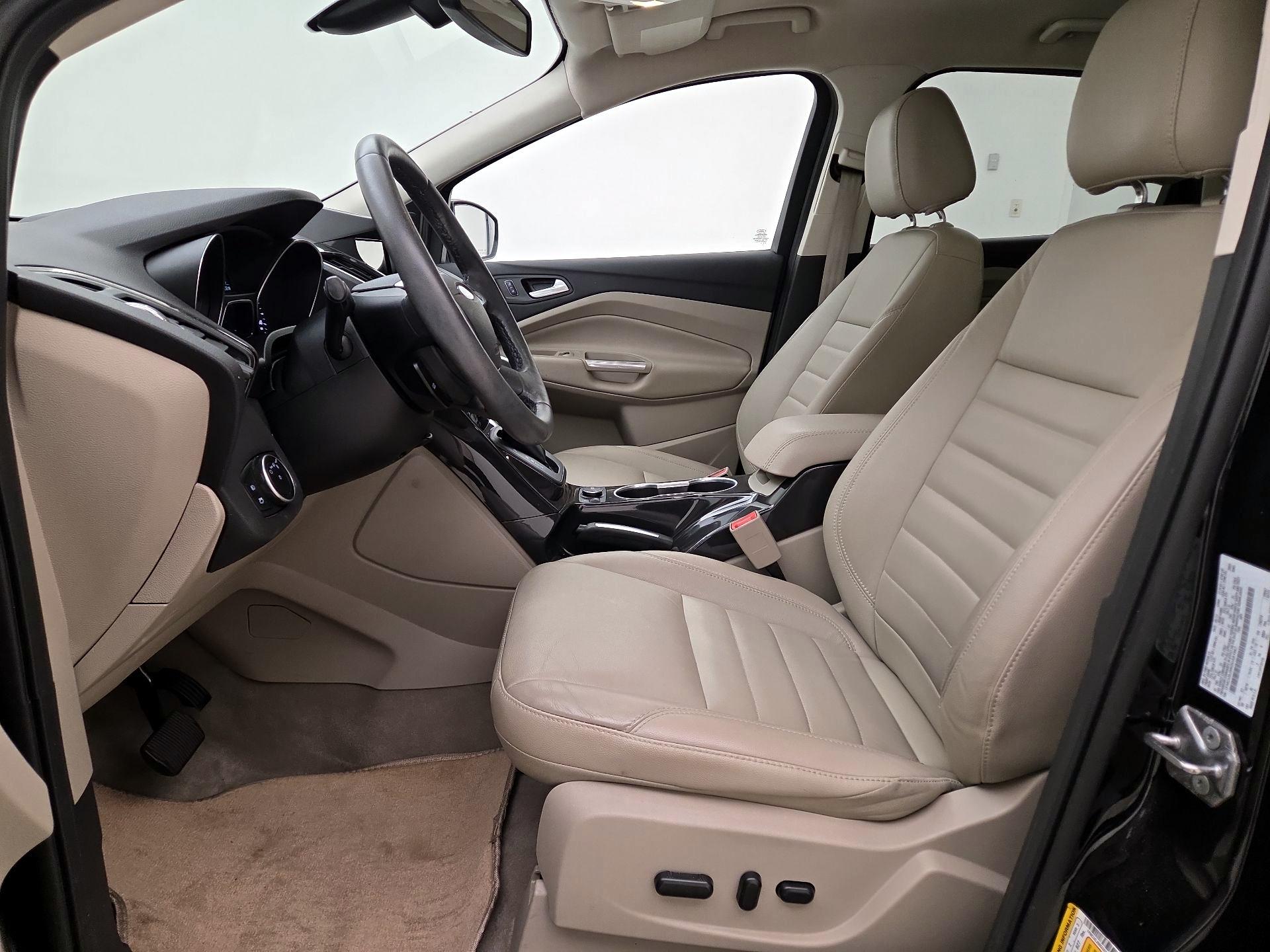 Thumbnail: 2016 Ford Escape - 11