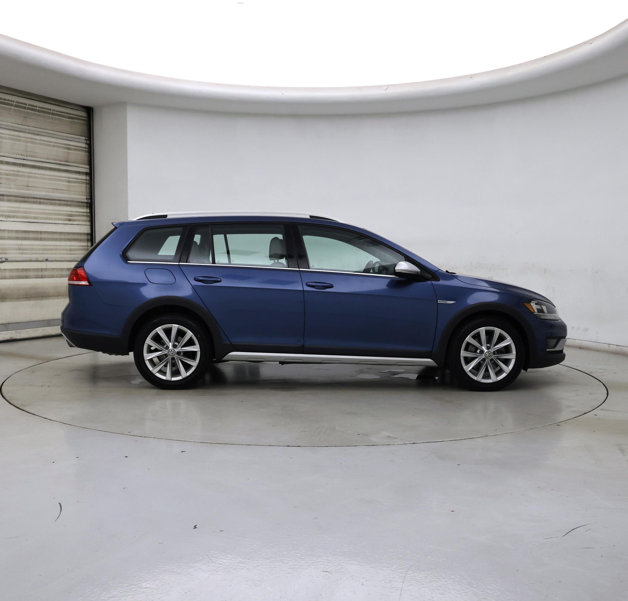 Thumbnail: 2018 Volkswagen Golf - 7