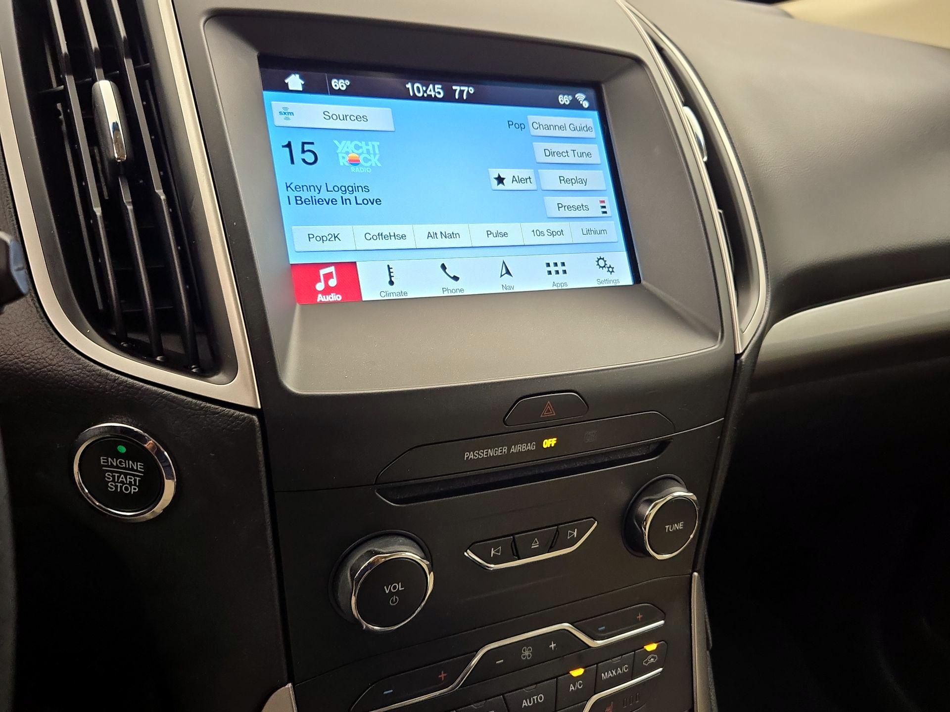 Thumbnail: 2016 Ford Edge - 16
