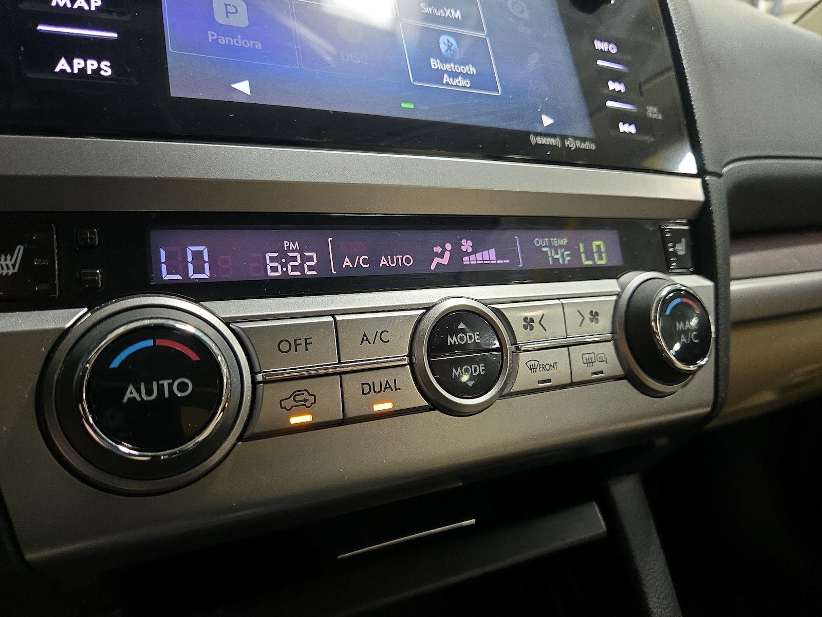 2016 Subaru Outback Limited - Photo 16