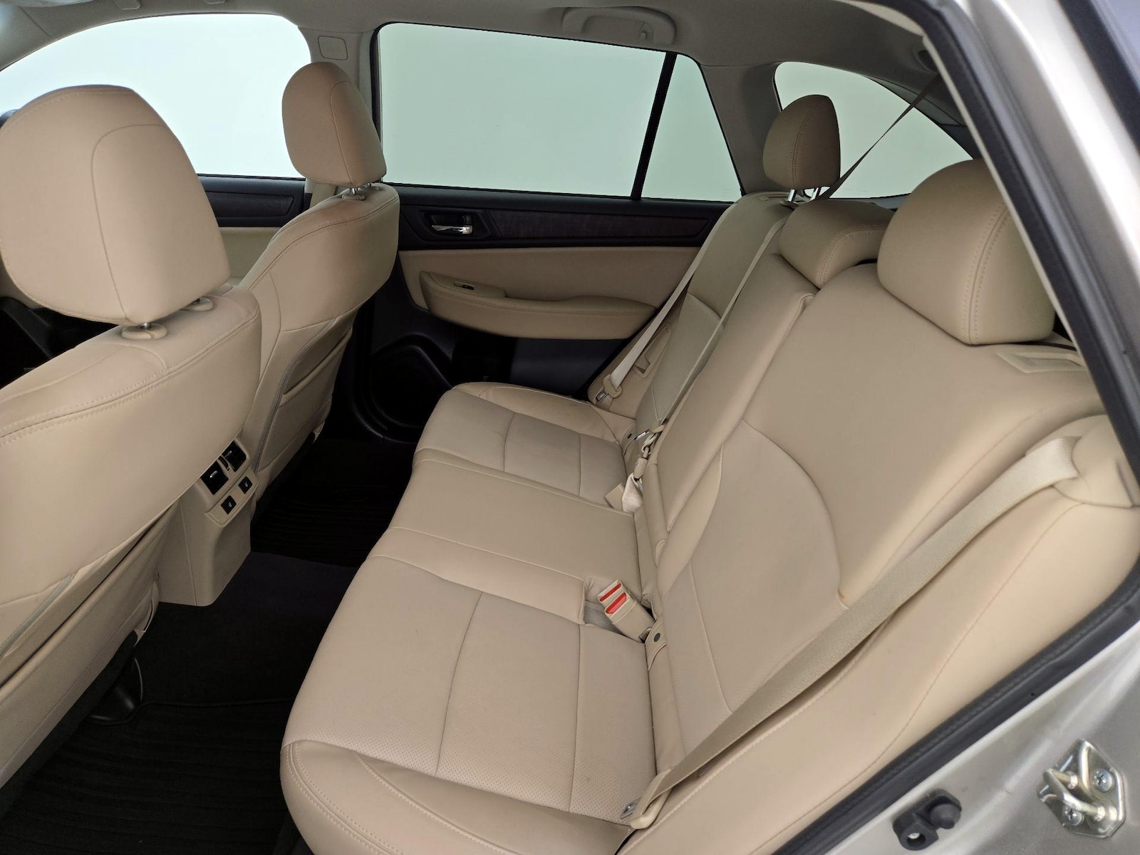 2016 Subaru Outback Limited - Photo 19