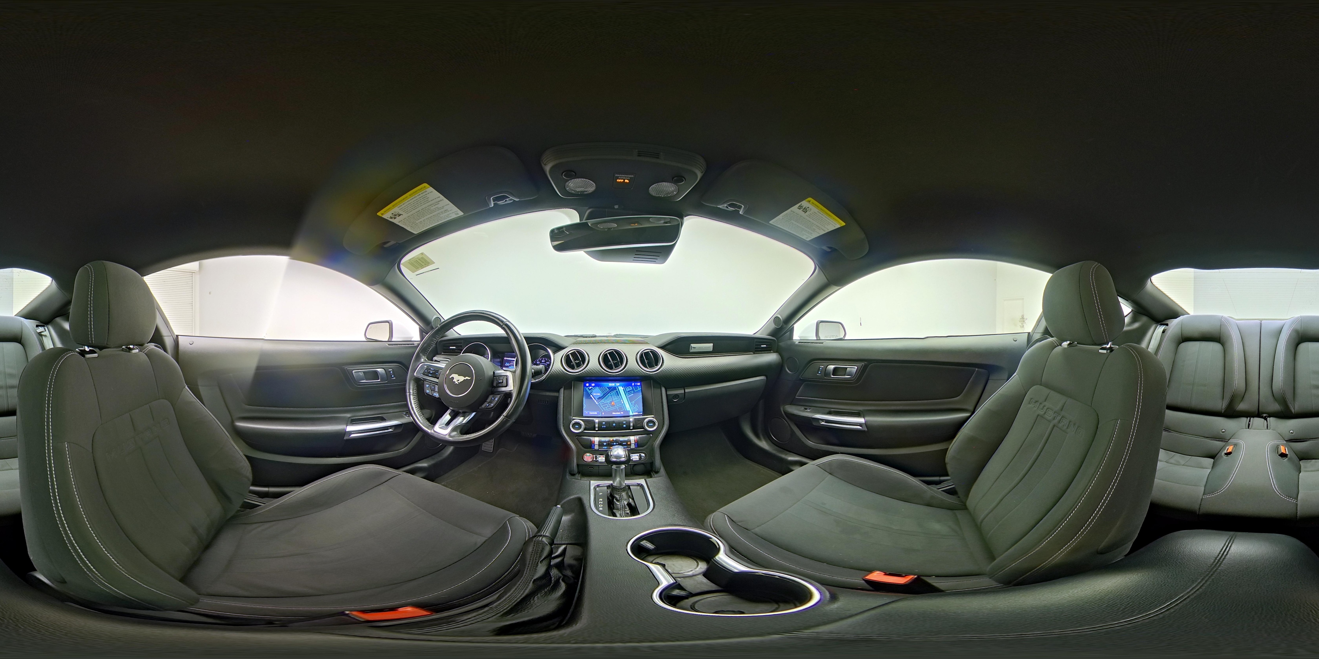 2021 Ford Mustang EcoBoost - Photo 21