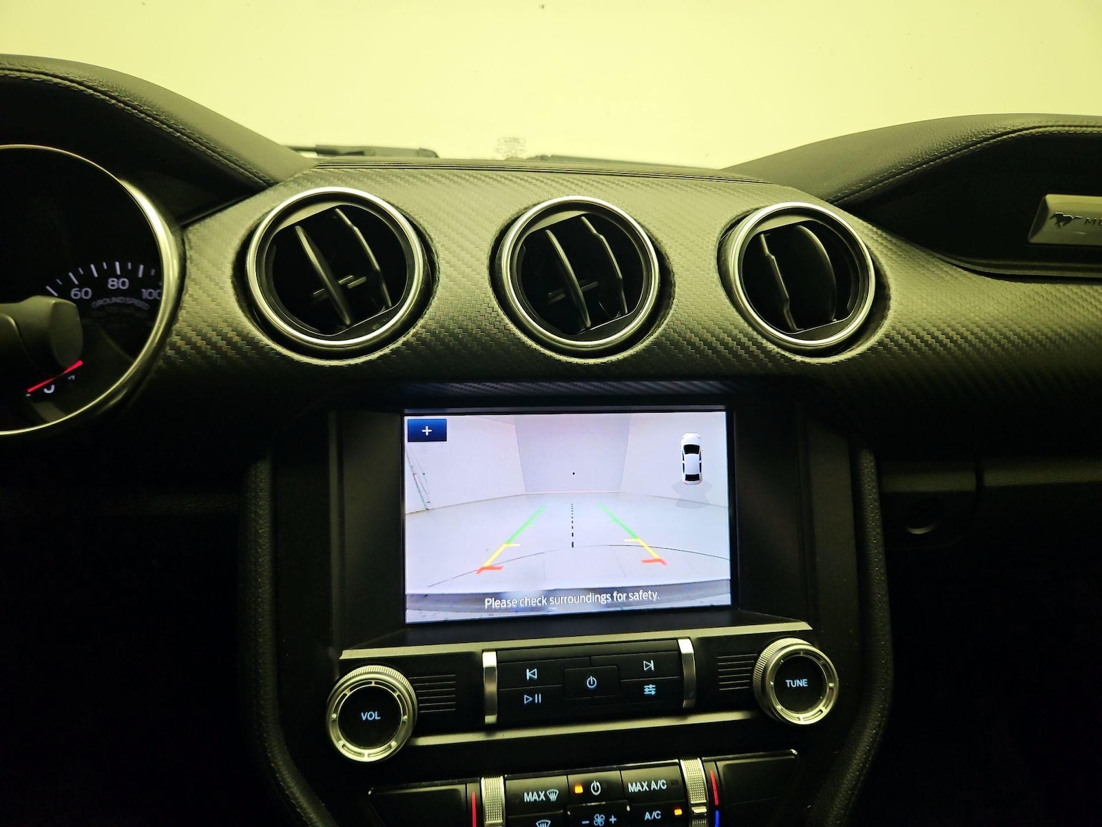 2021 Ford Mustang EcoBoost - Photo 14