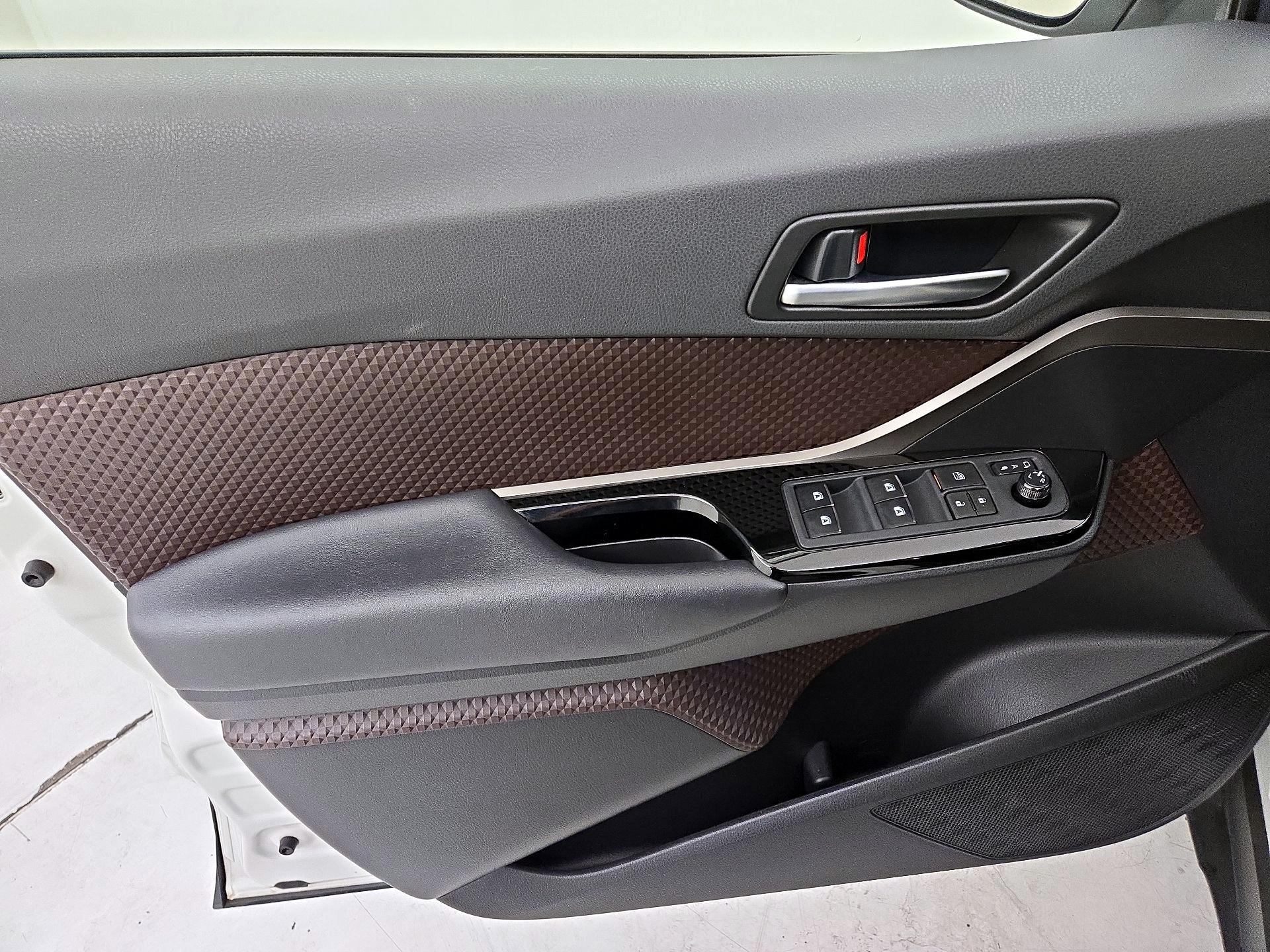 Thumbnail: 2019 Toyota C-HR - 12