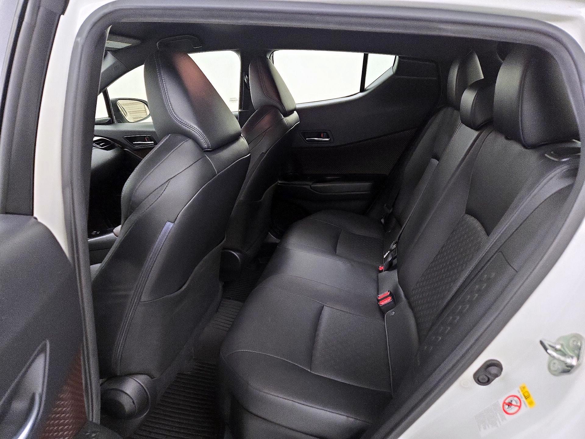 Thumbnail: 2019 Toyota C-HR - 20