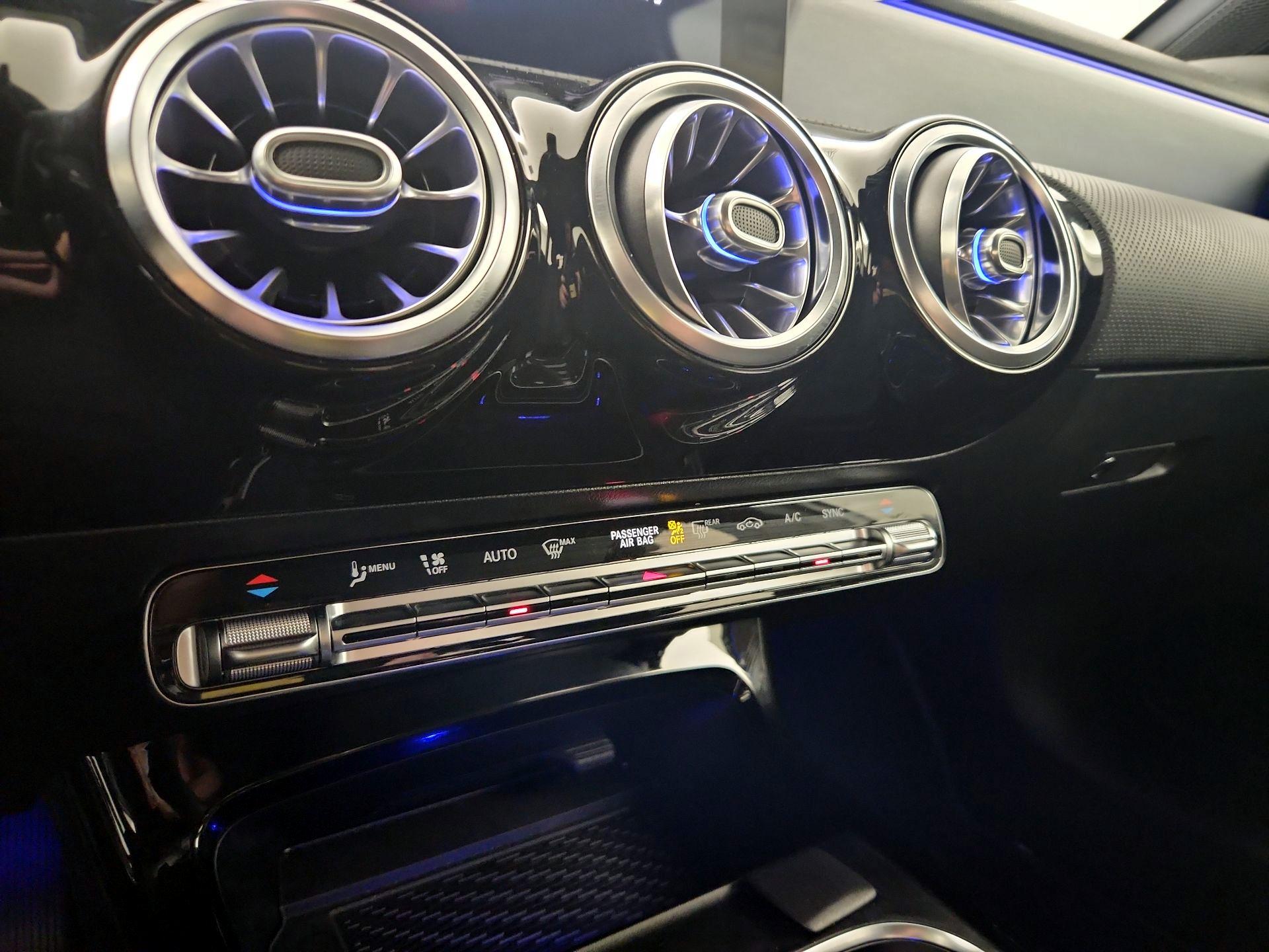 Thumbnail: 2021 Mercedes-Benz A-Class - 16