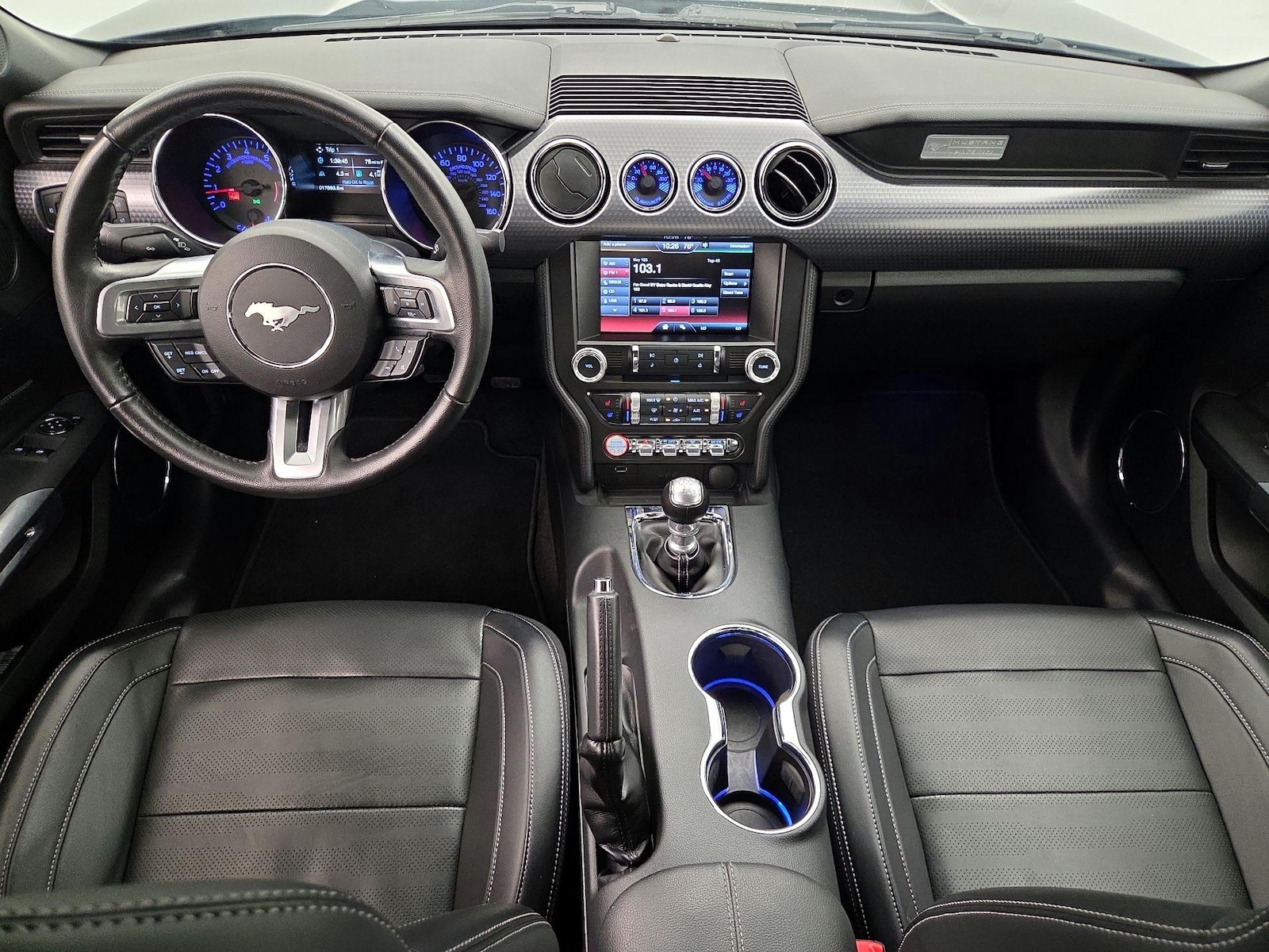 2015 Ford Mustang EcoBoost - Photo 10