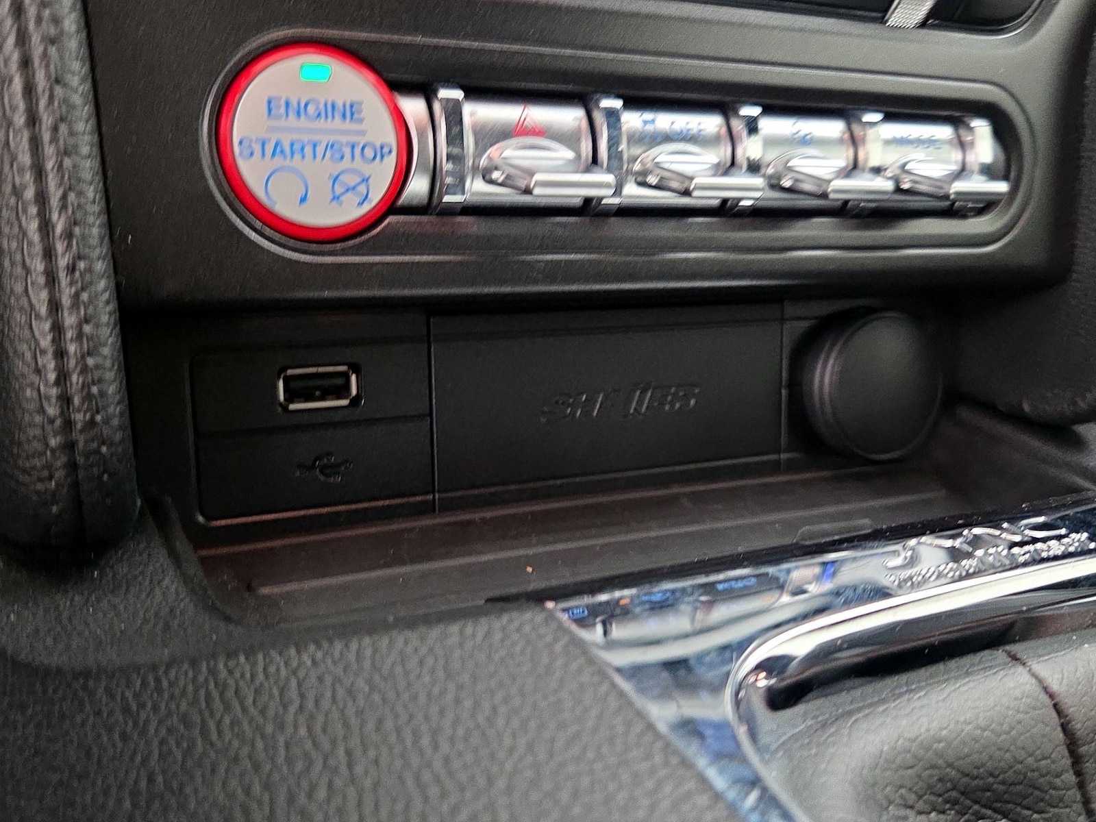 2015 Ford Mustang EcoBoost - Photo 19