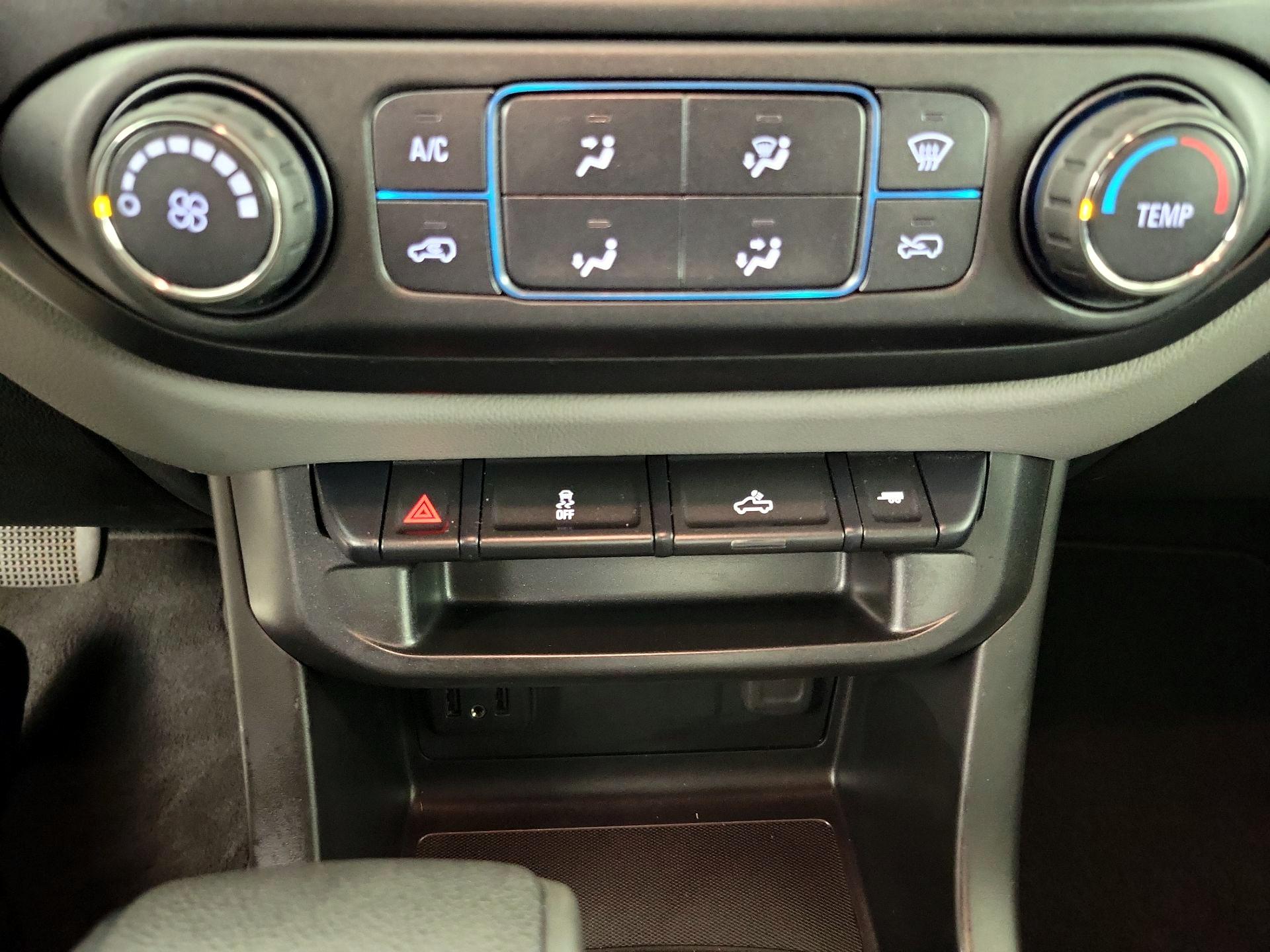 Thumbnail: 2020 Chevrolet Colorado - 16