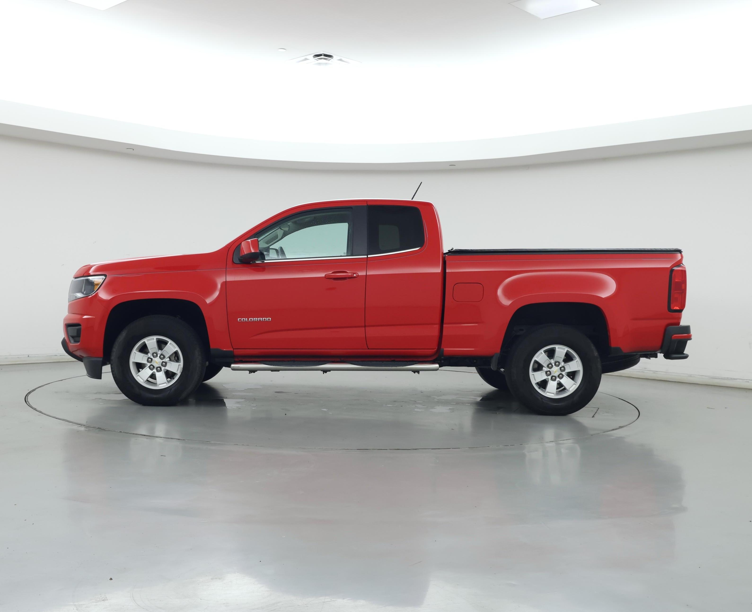 Thumbnail: 2020 Chevrolet Colorado - 3