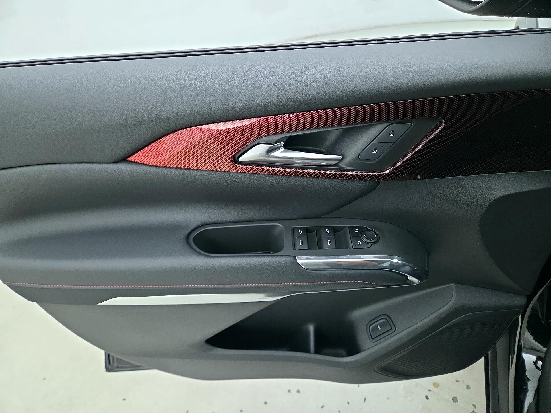 Thumbnail: 2025 Chevrolet Traverse - 12