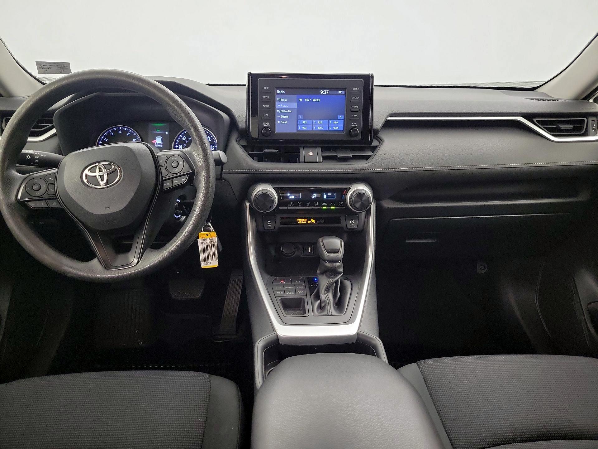 Thumbnail: 2019 Toyota RAV4 - 9