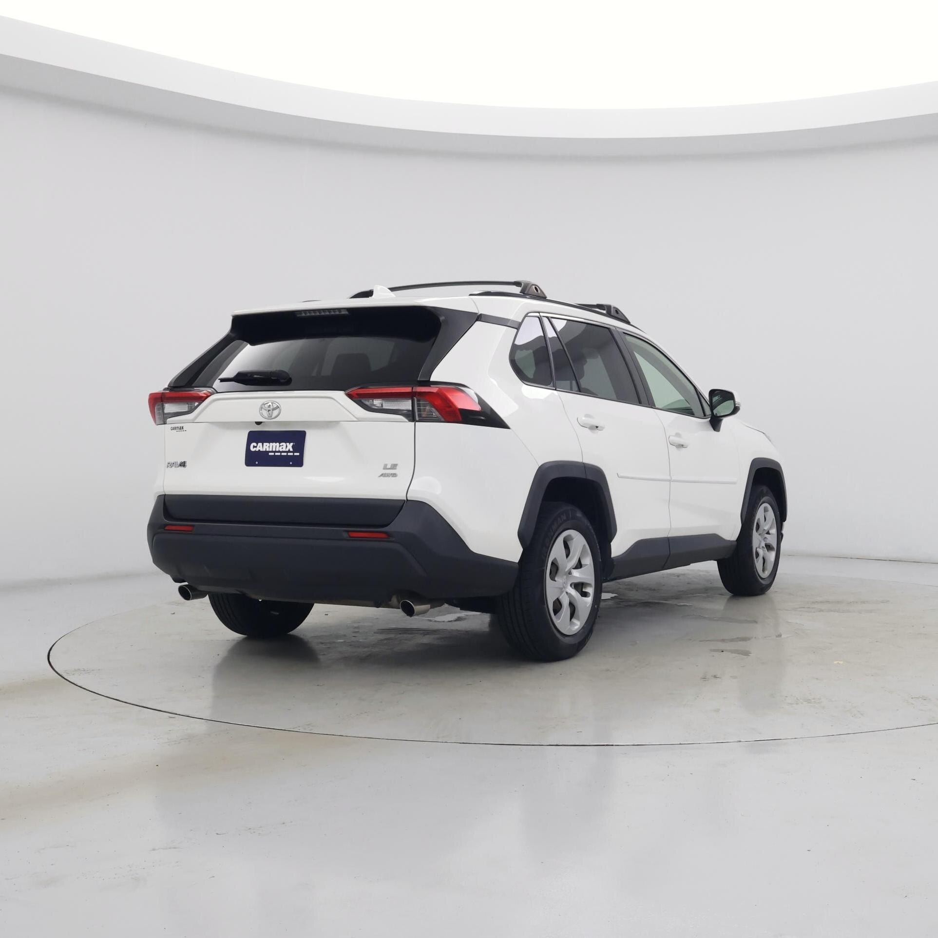 Thumbnail: 2019 Toyota RAV4 - 8