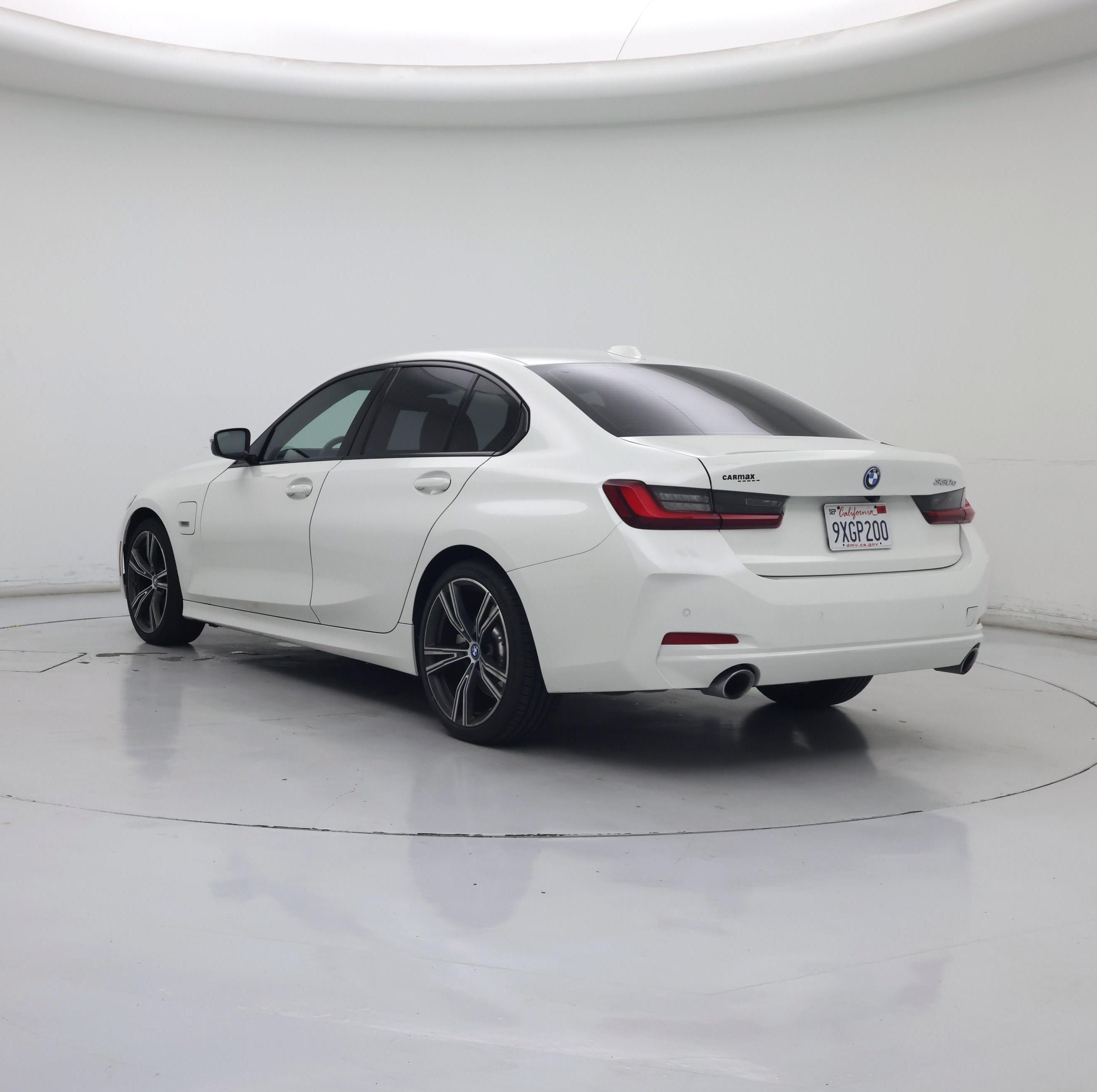 Thumbnail: 2023 BMW 3 Series - 2