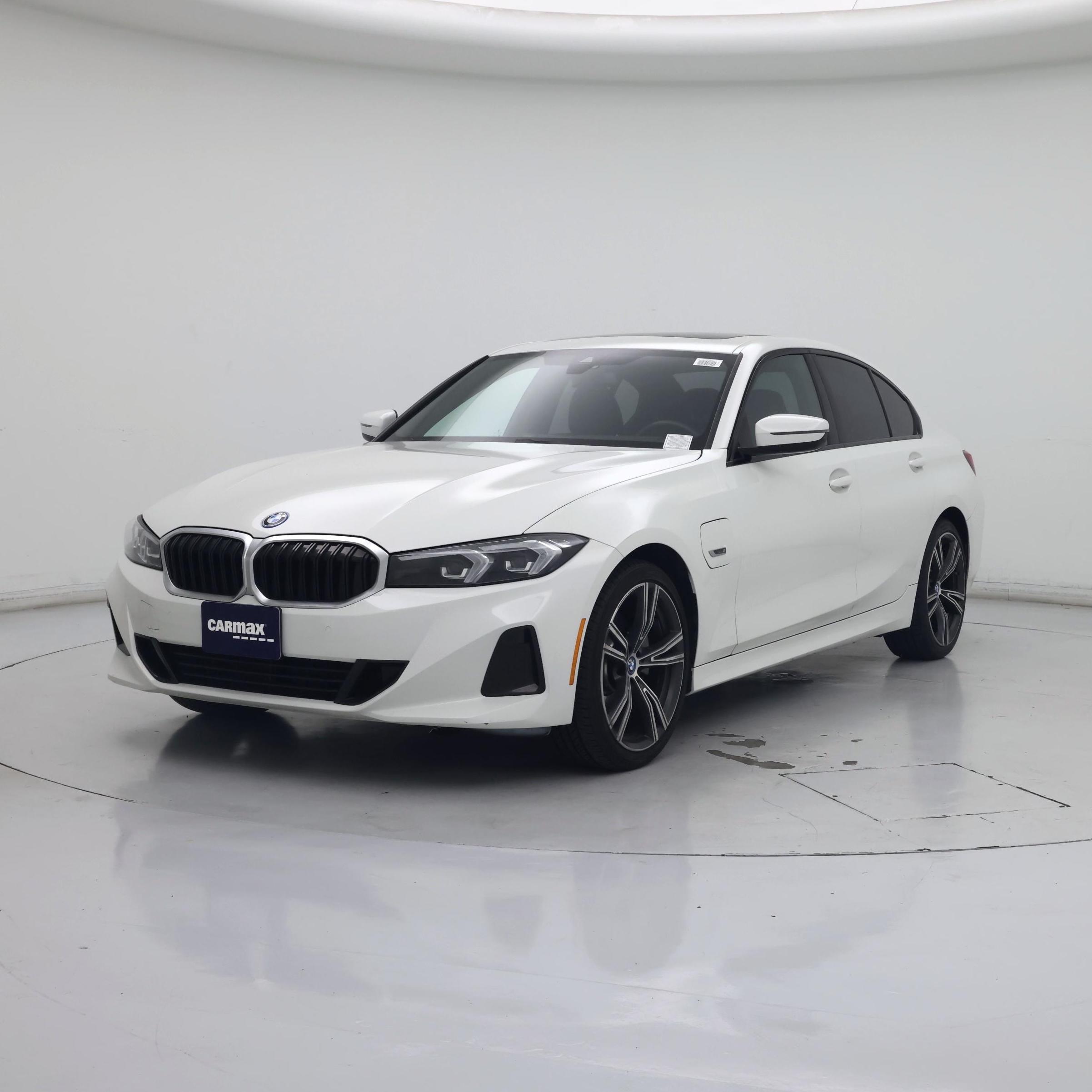 Thumbnail: 2023 BMW 3 Series - 4