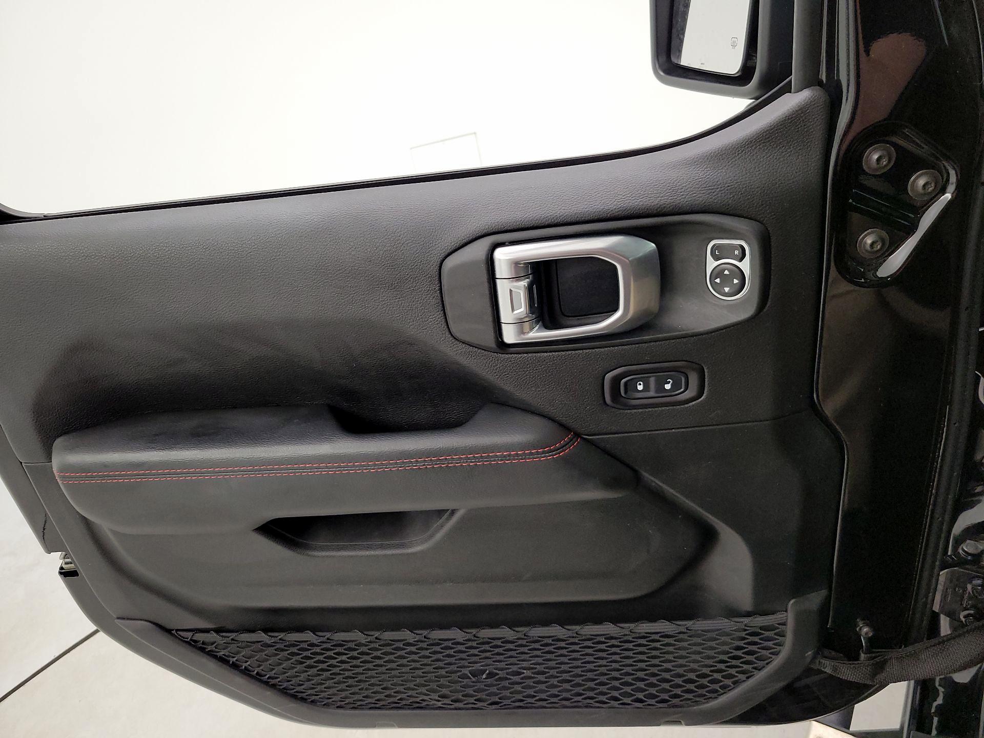 Thumbnail: 2020 Jeep Wrangler - 12