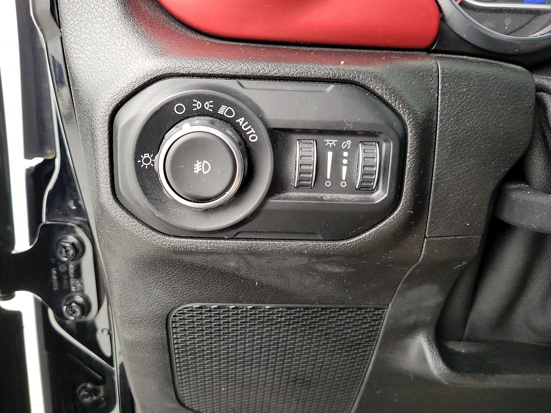 Thumbnail: 2020 Jeep Wrangler - 13