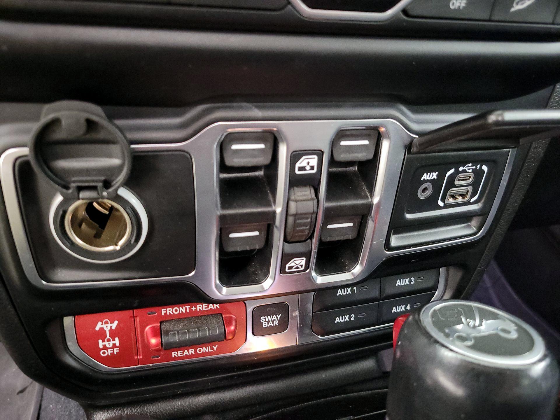 Thumbnail: 2020 Jeep Wrangler - 19