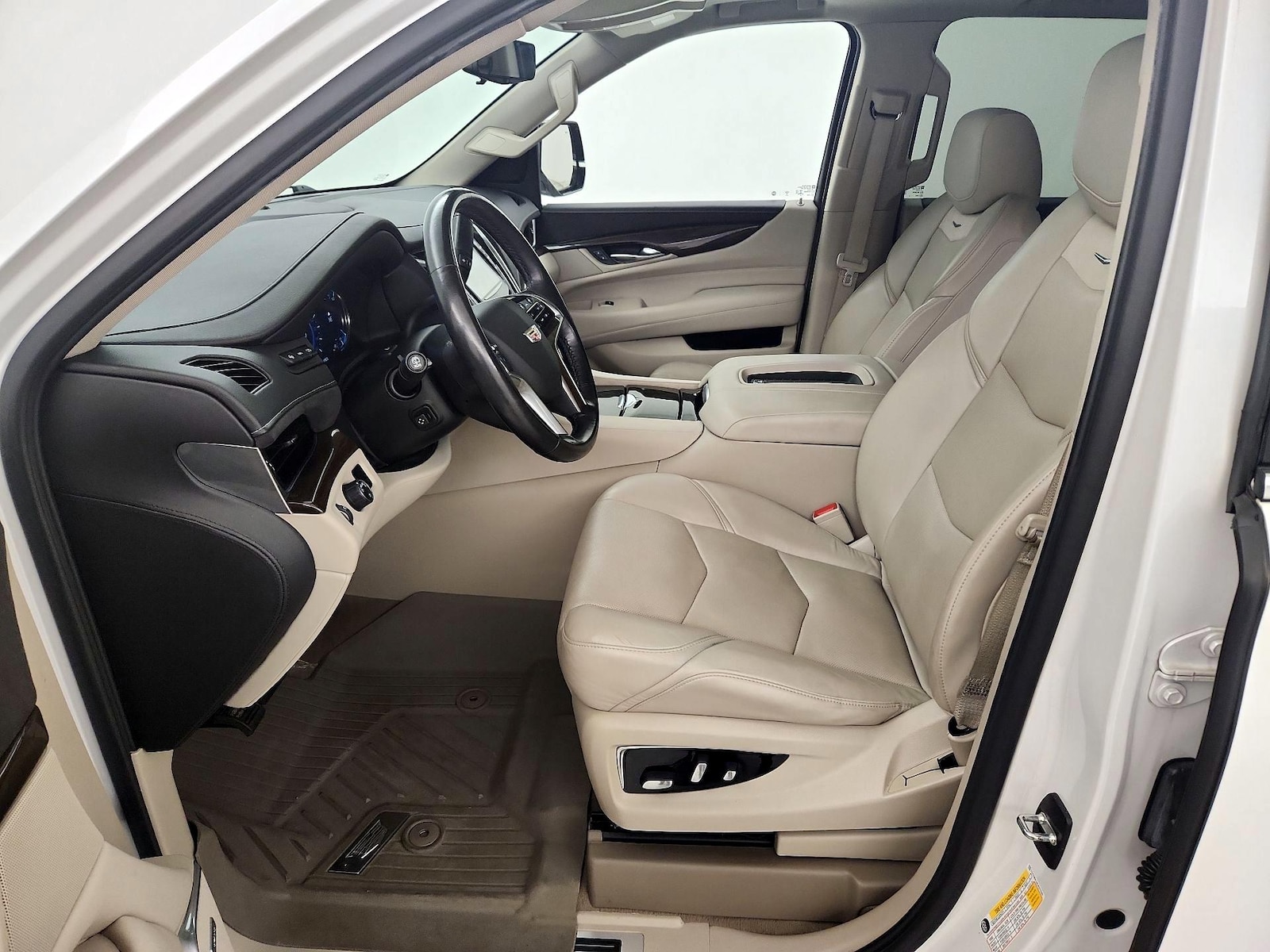 2020 Cadillac Escalade Luxury - Photo 12