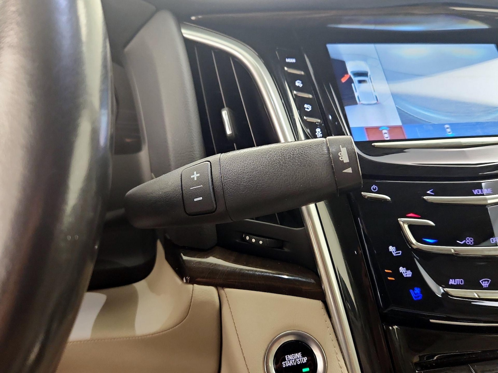 2020 Cadillac Escalade Luxury - Photo 19