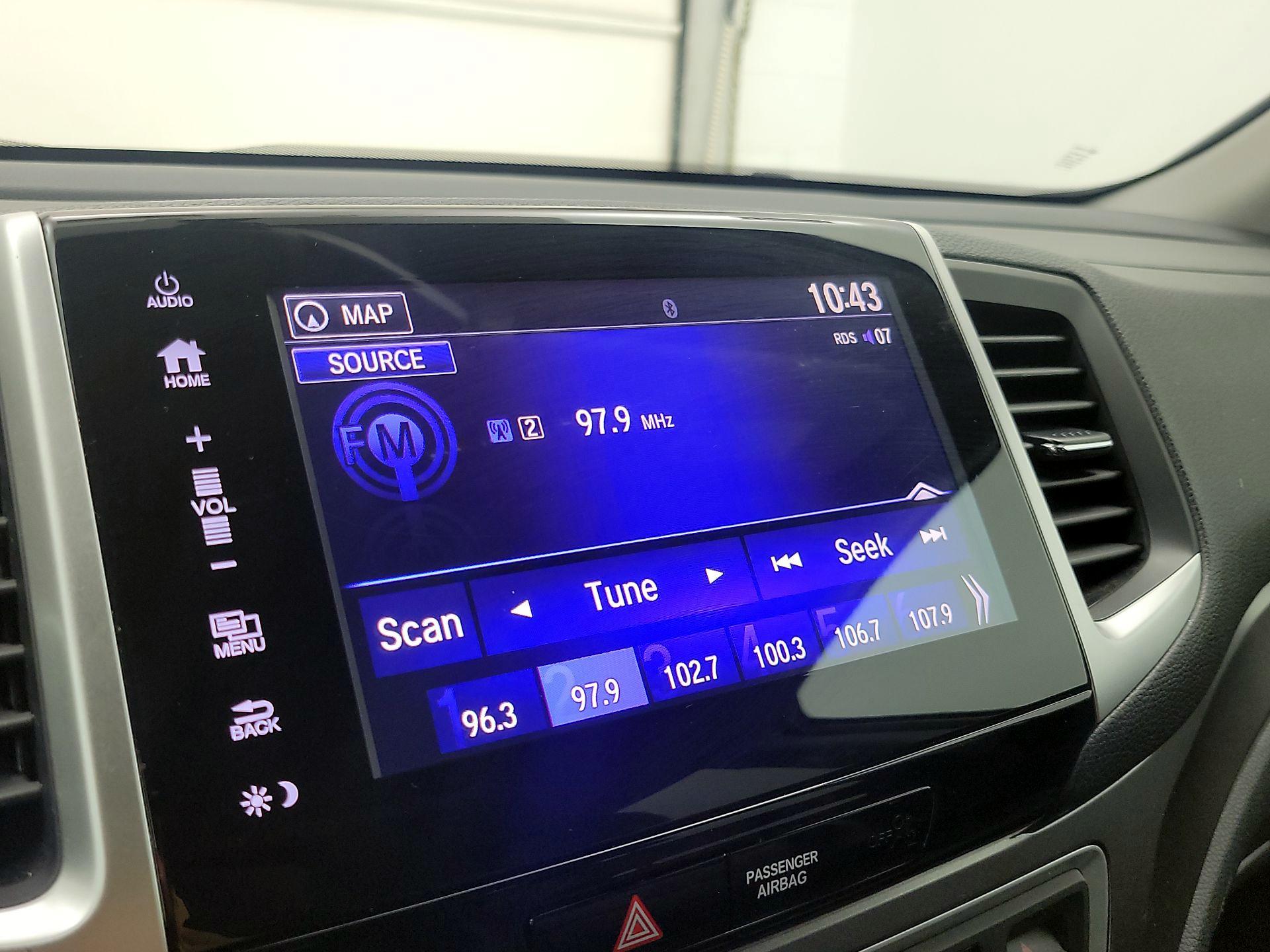 Thumbnail: 2018 Honda Pilot - 15