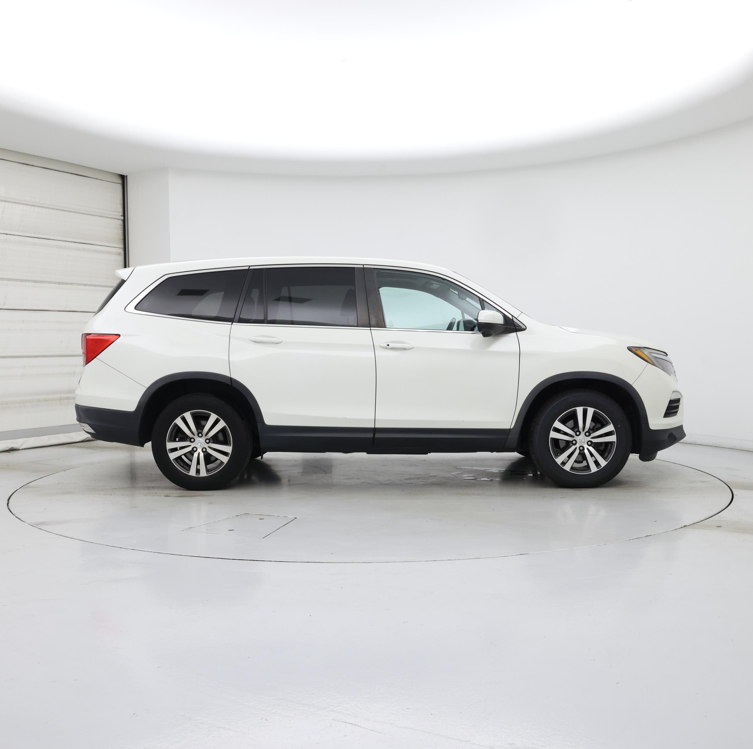 Thumbnail: 2018 Honda Pilot - 7
