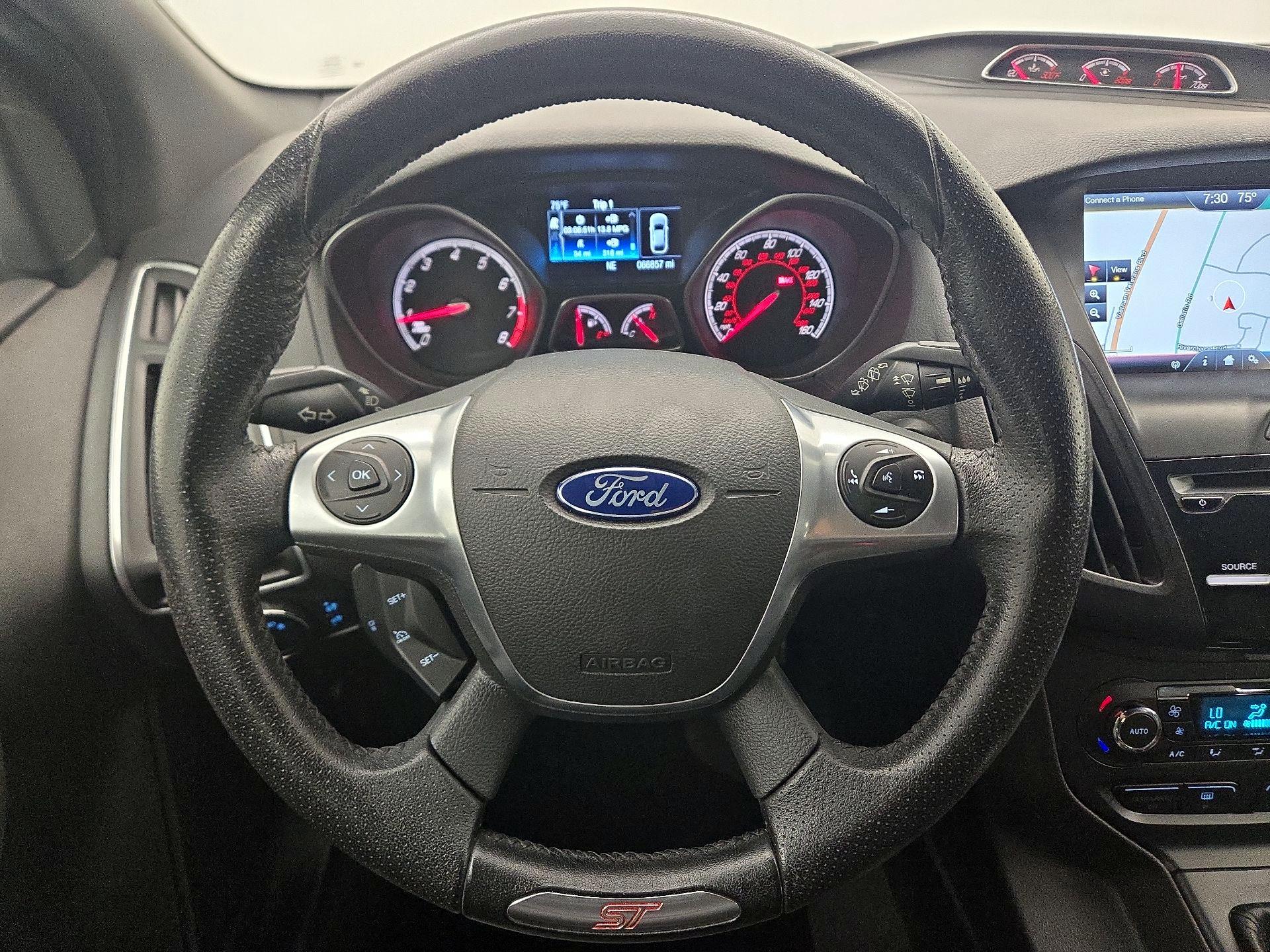 Thumbnail: 2014 Ford Focus - 10