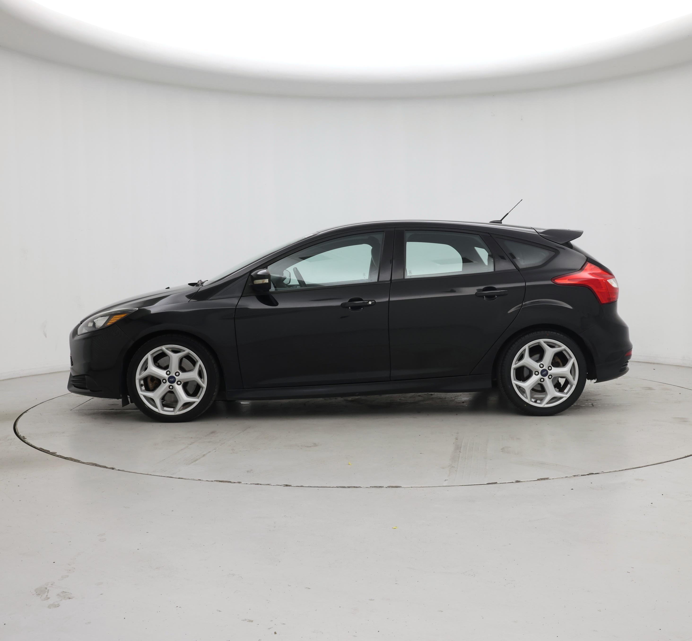 Thumbnail: 2014 Ford Focus - 3