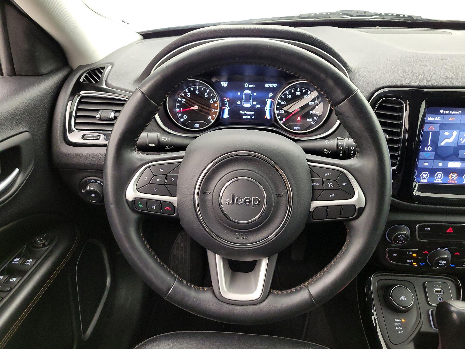 Thumbnail: 2019 Jeep Compass - 10