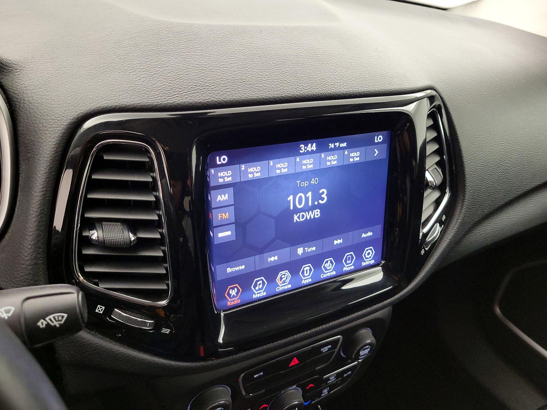 Thumbnail: 2019 Jeep Compass - 15