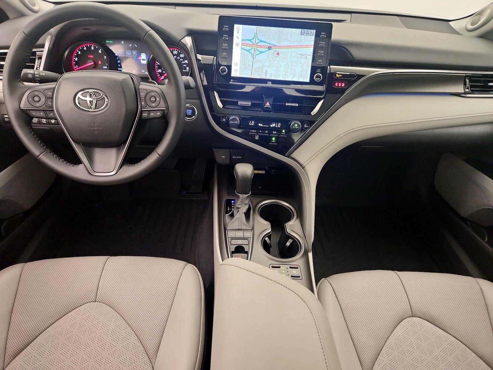 2023 Toyota Camry XSE - Photo 10