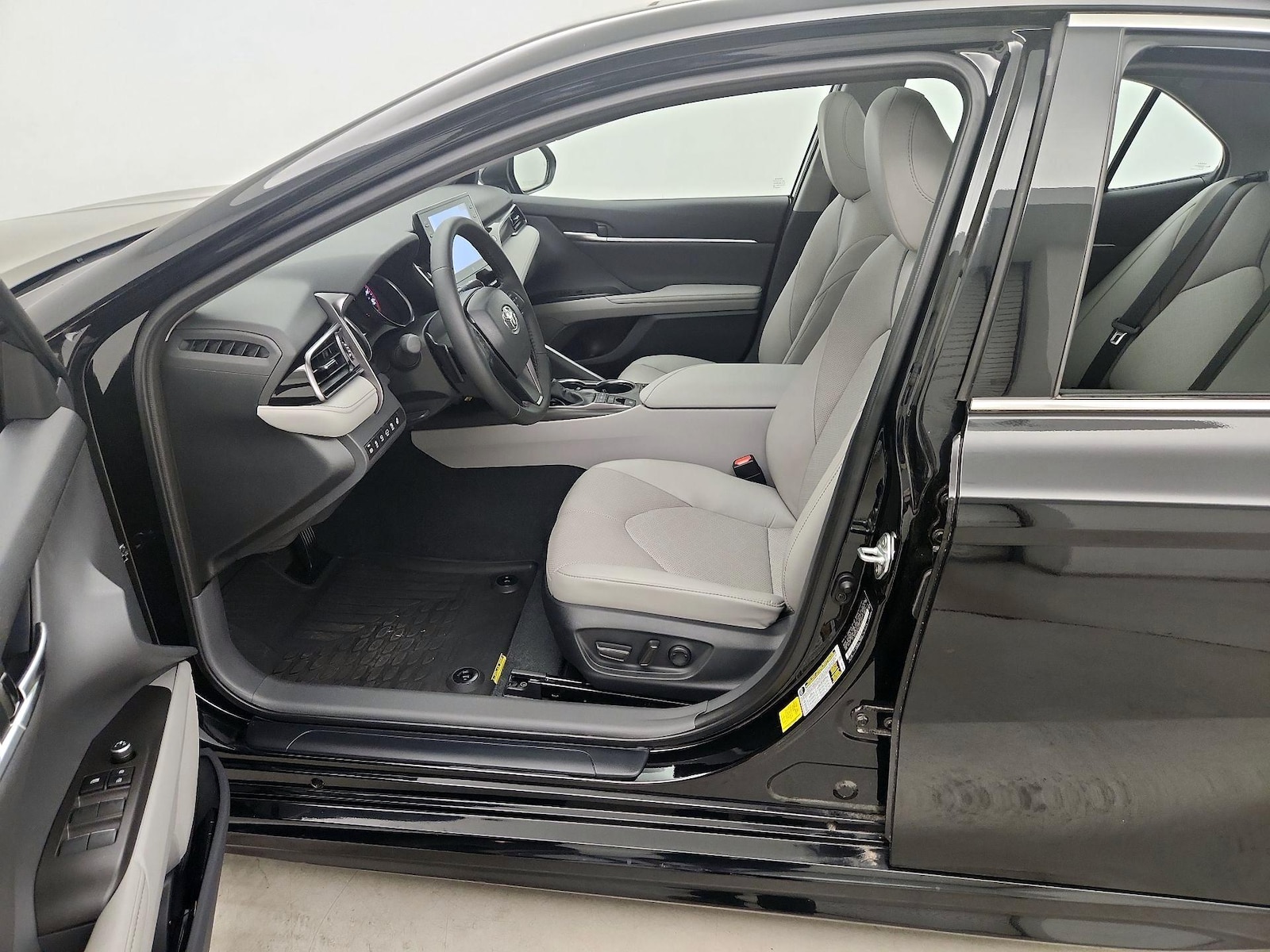2023 Toyota Camry XSE - Photo 12