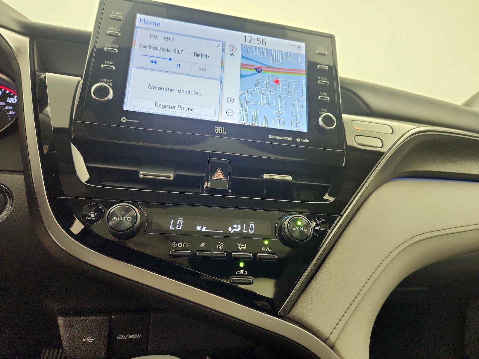 2023 Toyota Camry XSE - Photo 18