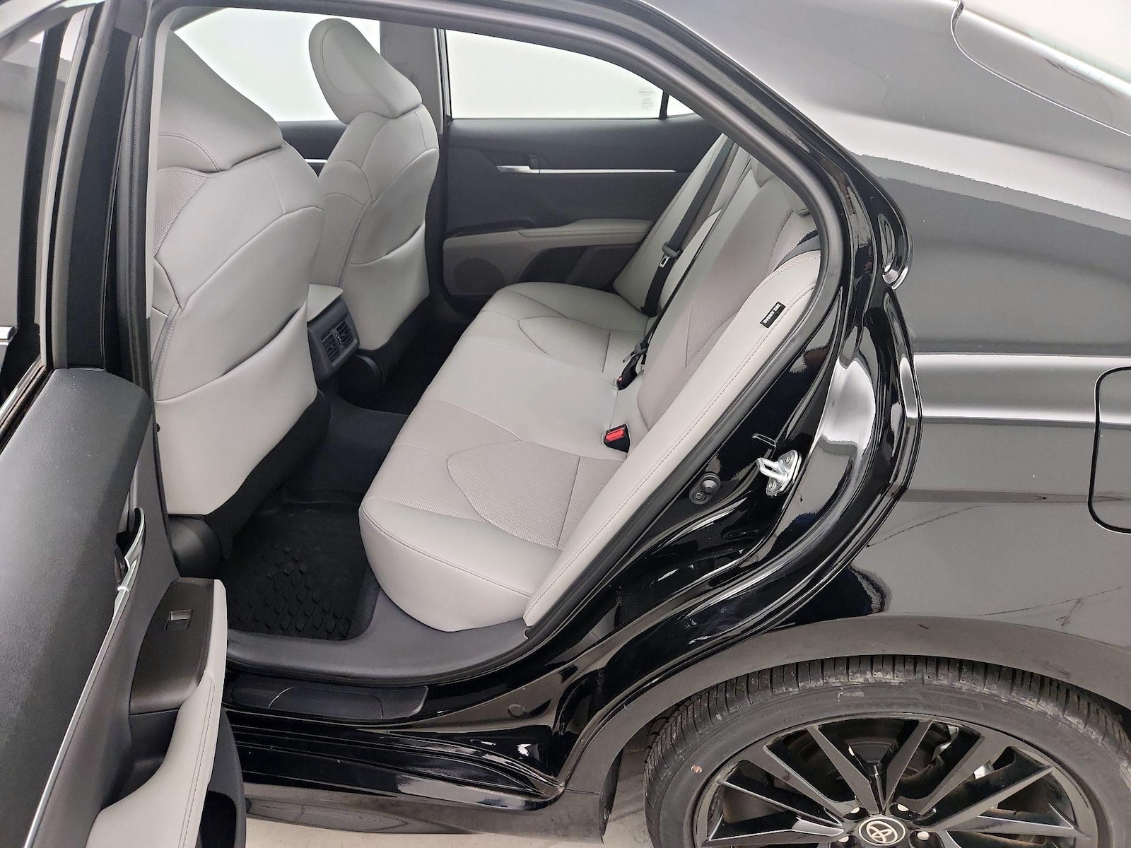 2023 Toyota Camry XSE - Photo 22