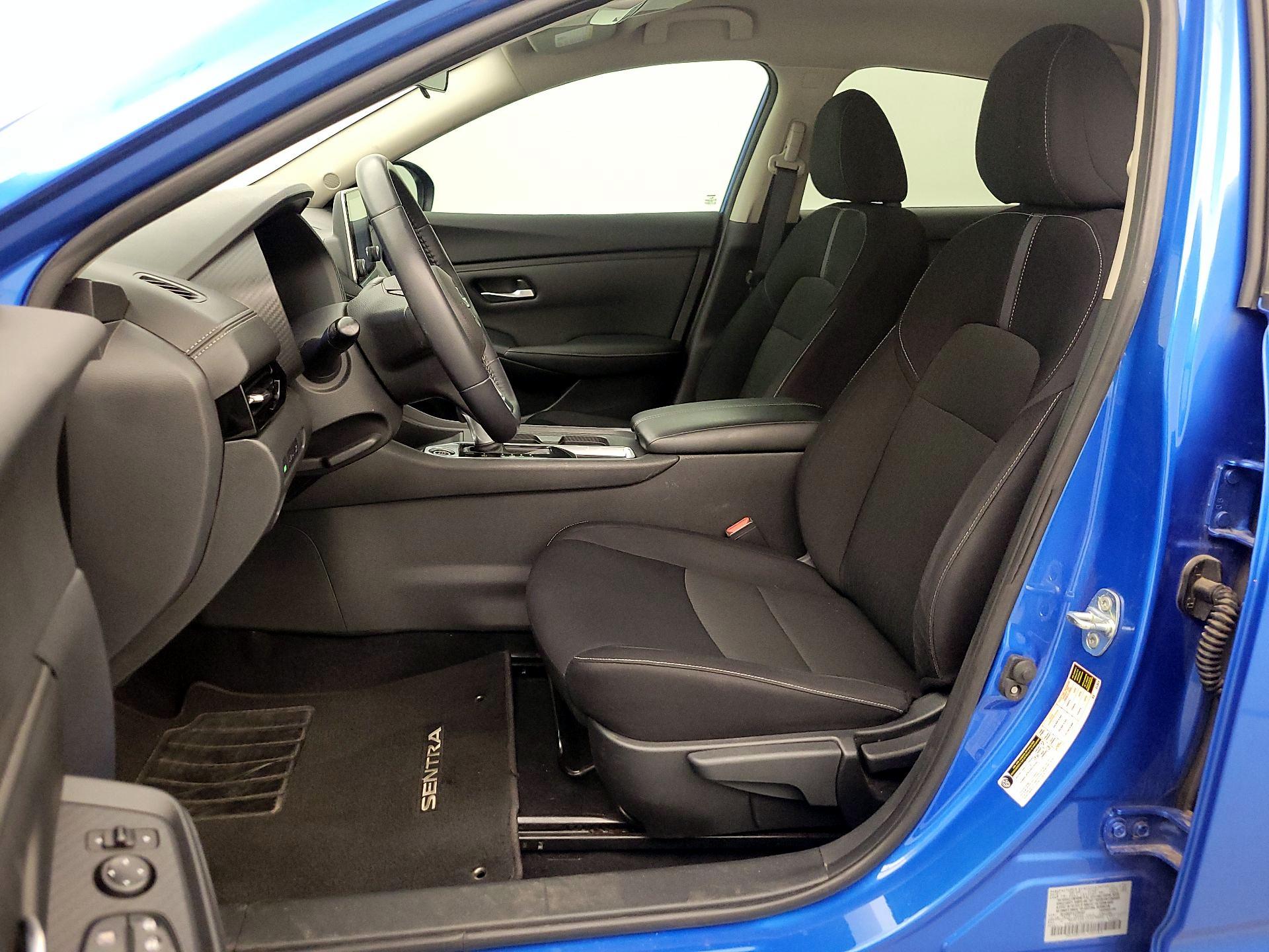 Thumbnail: 2020 Nissan Sentra - 11