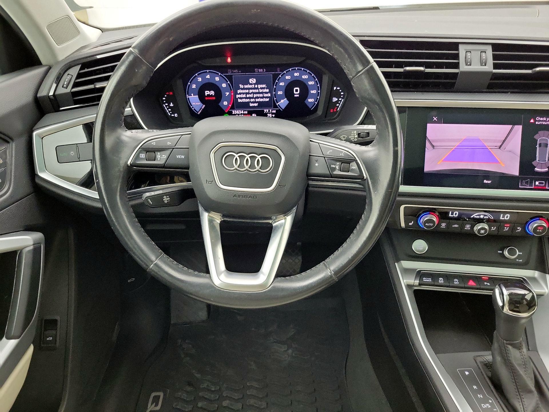 Thumbnail: 2020 Audi Q3 - 10