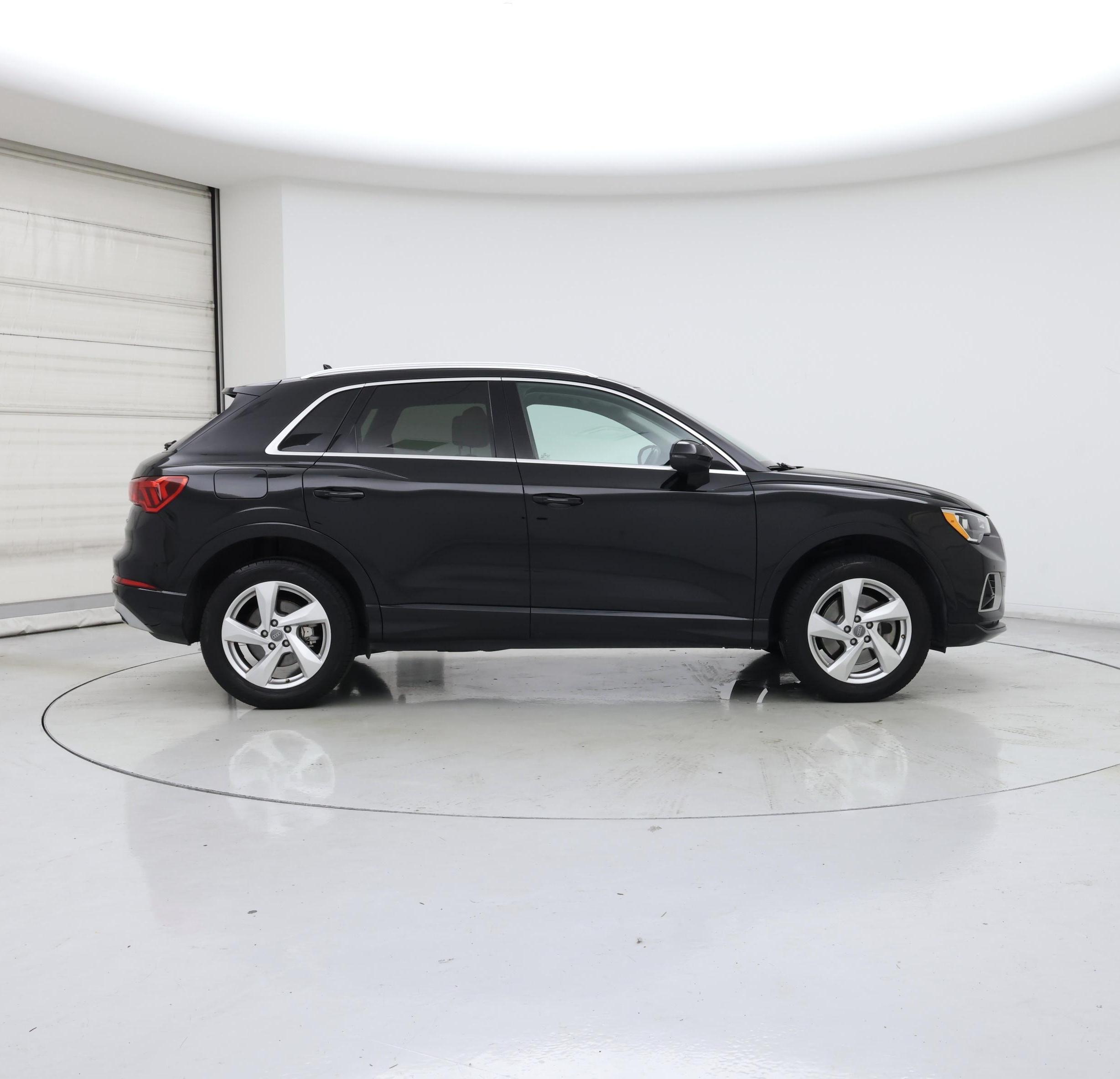 Thumbnail: 2020 Audi Q3 - 7