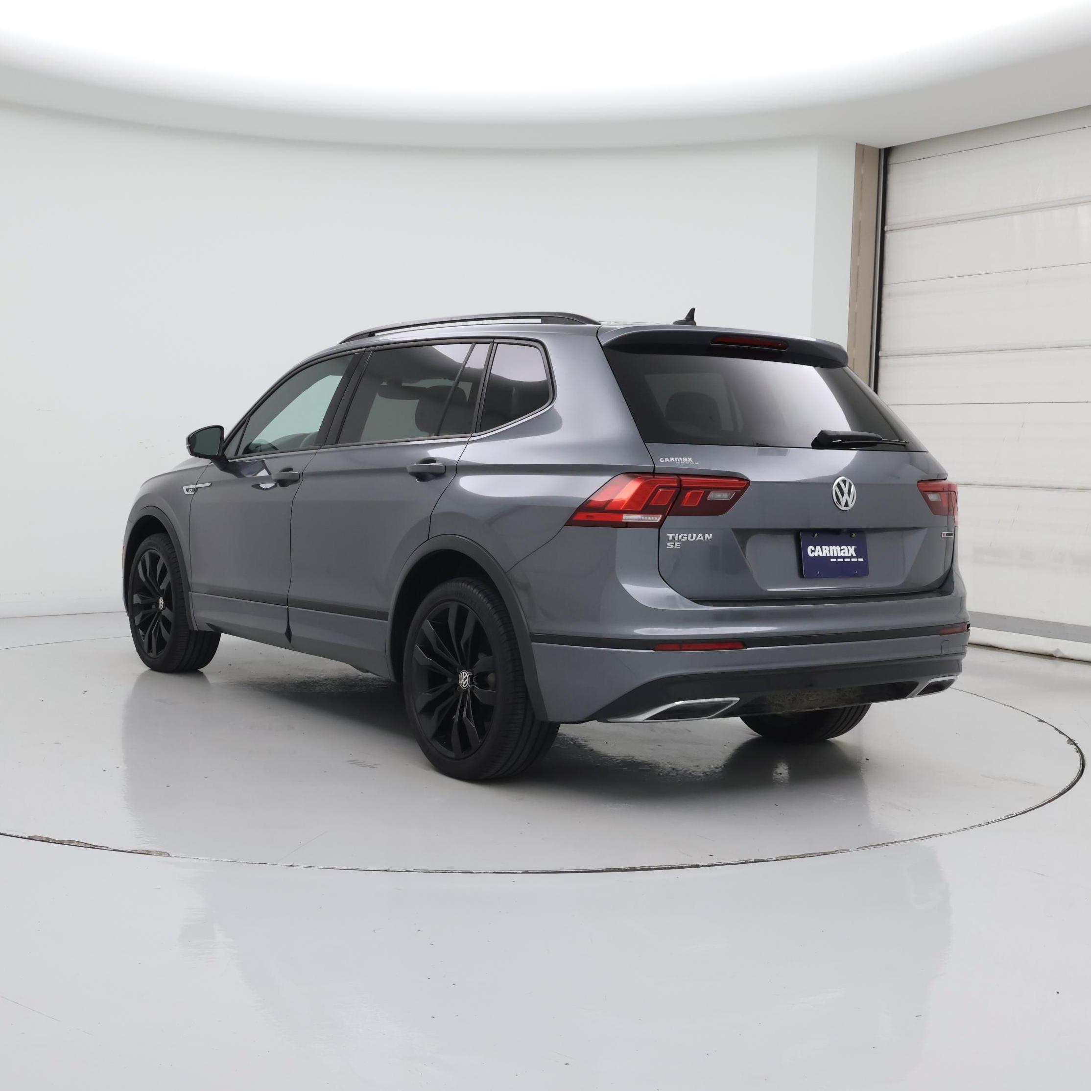 Thumbnail: 2021 Volkswagen Tiguan - 2