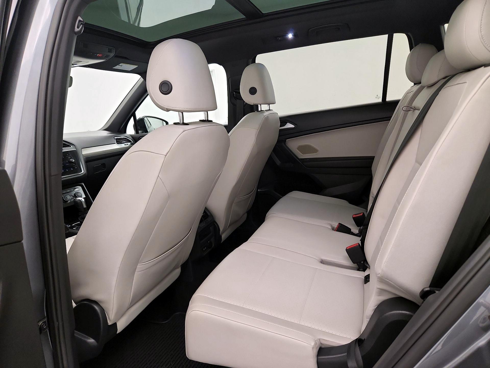 Thumbnail: 2021 Volkswagen Tiguan - 20