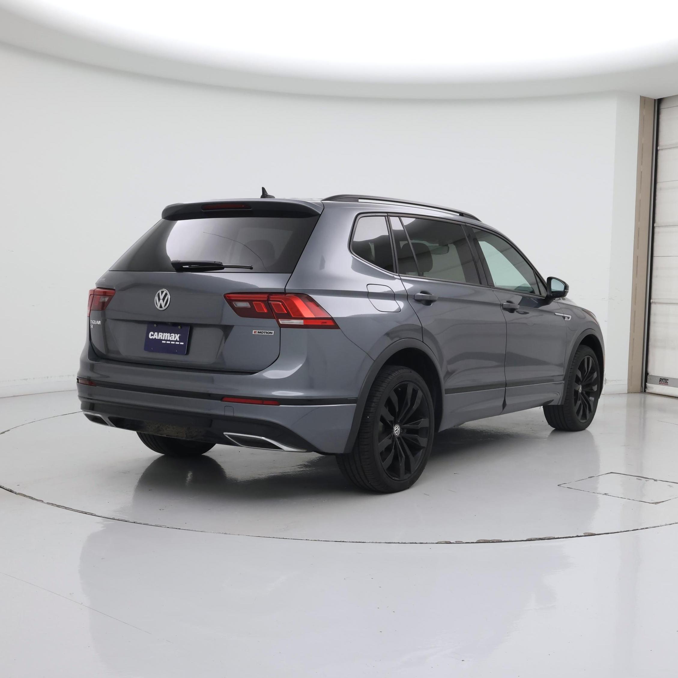 Thumbnail: 2021 Volkswagen Tiguan - 8