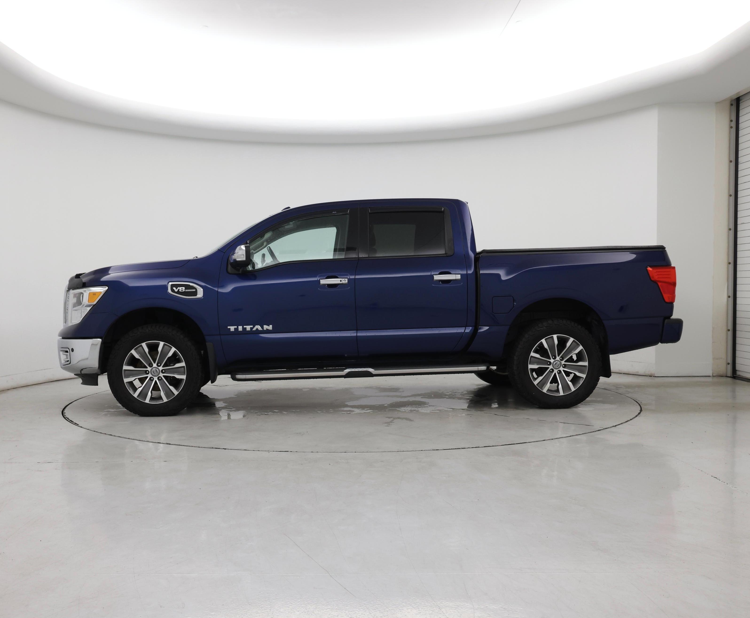 Thumbnail: 2017 Nissan Titan - 3