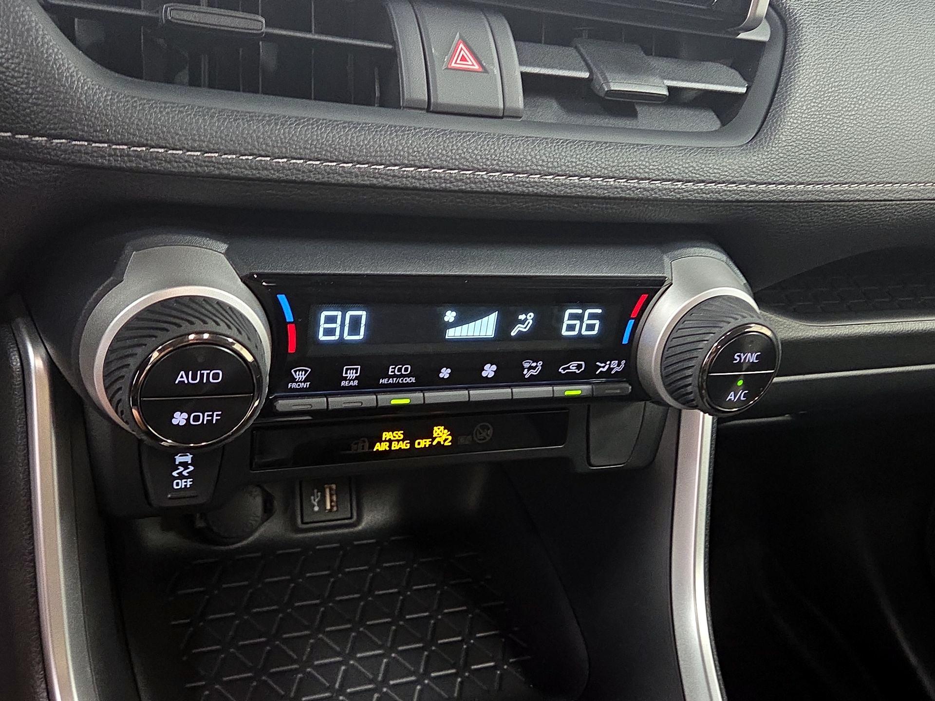 Thumbnail: 2025 Toyota RAV4 - 15